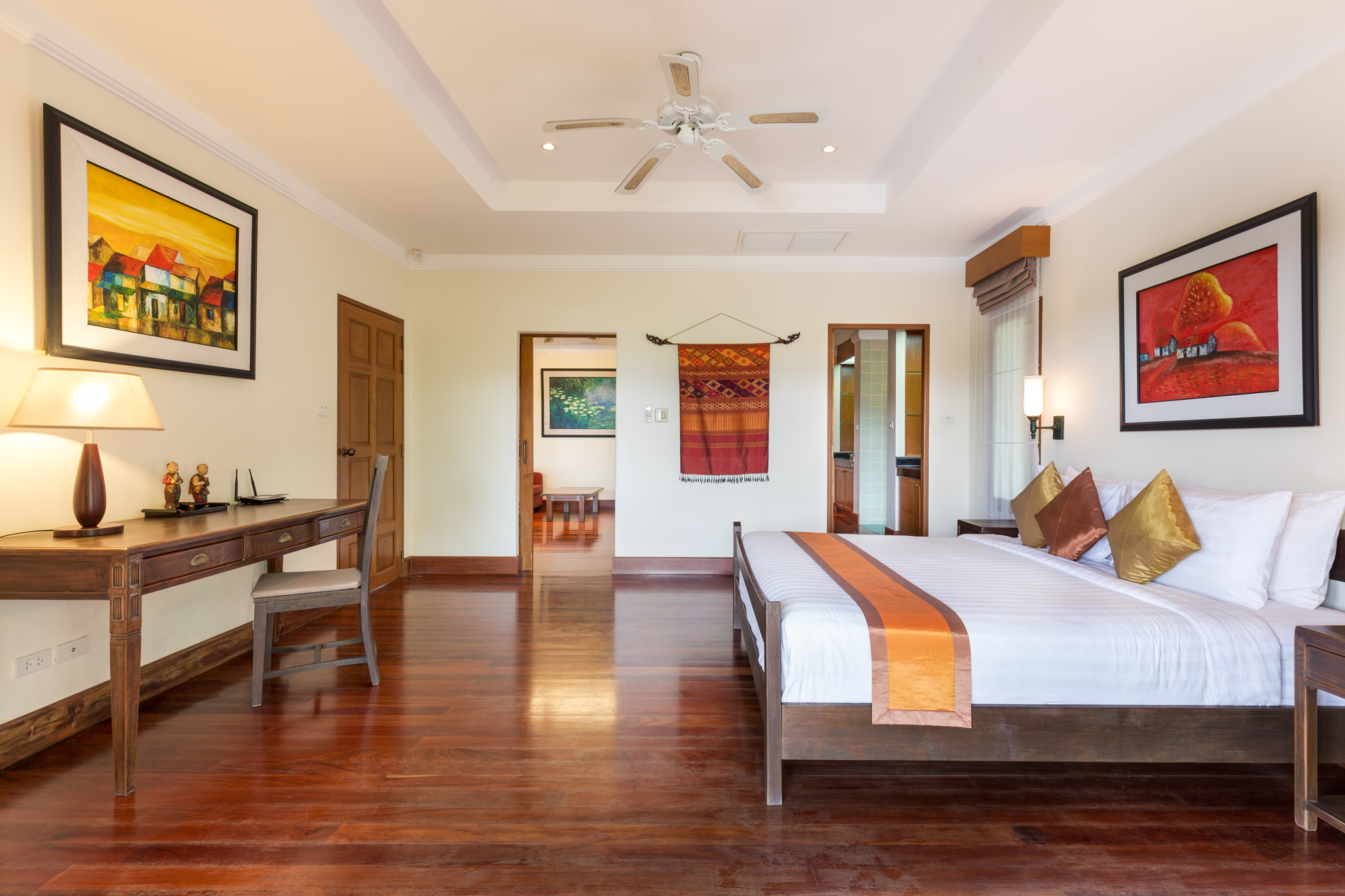 6 BEDROOM VILLA IN LAKEWOOD HILLS LAYAN (SUC-1088) image