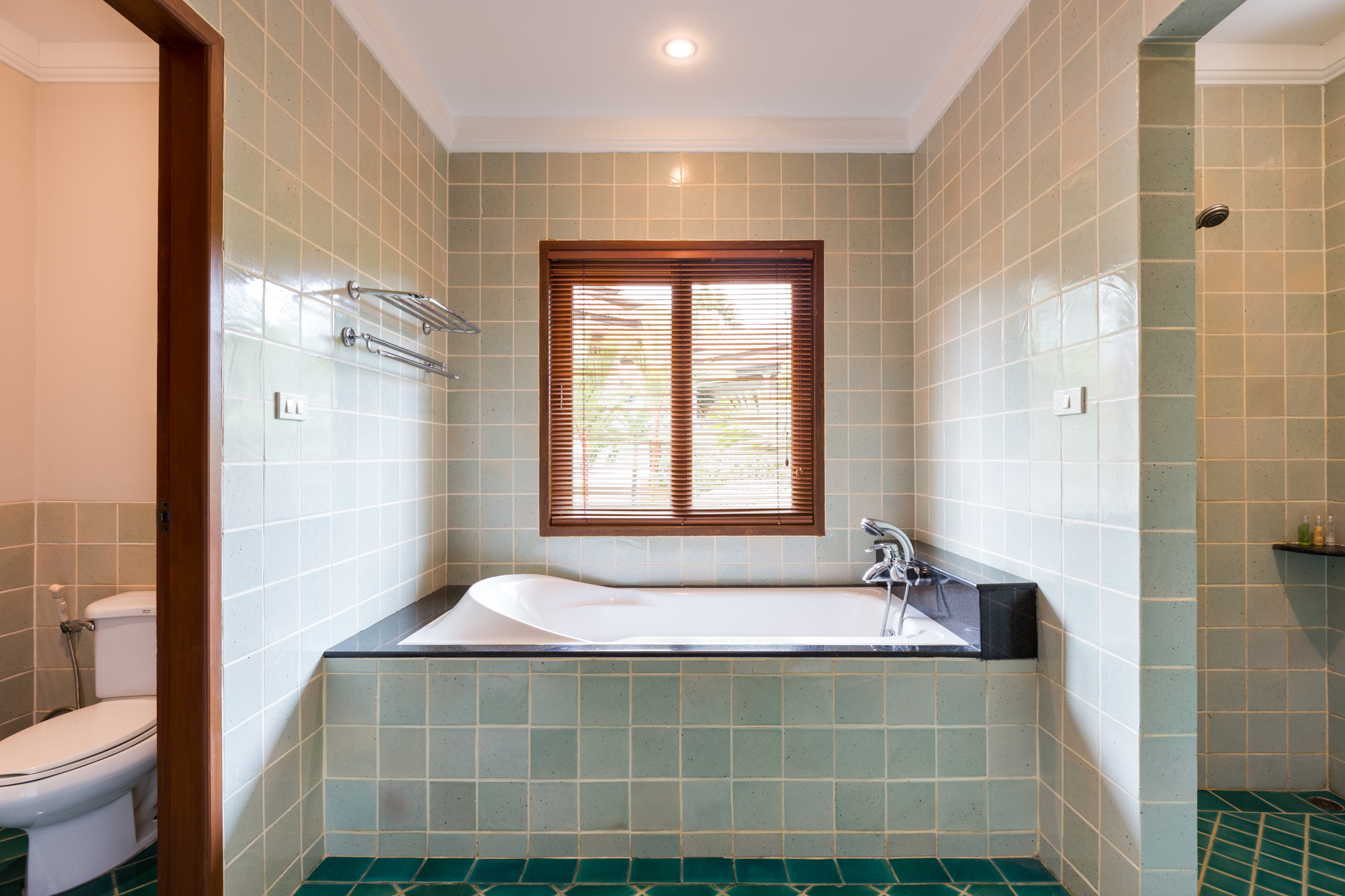 6 BEDROOM VILLA IN LAKEWOOD HILLS LAYAN (SUC-1088) image