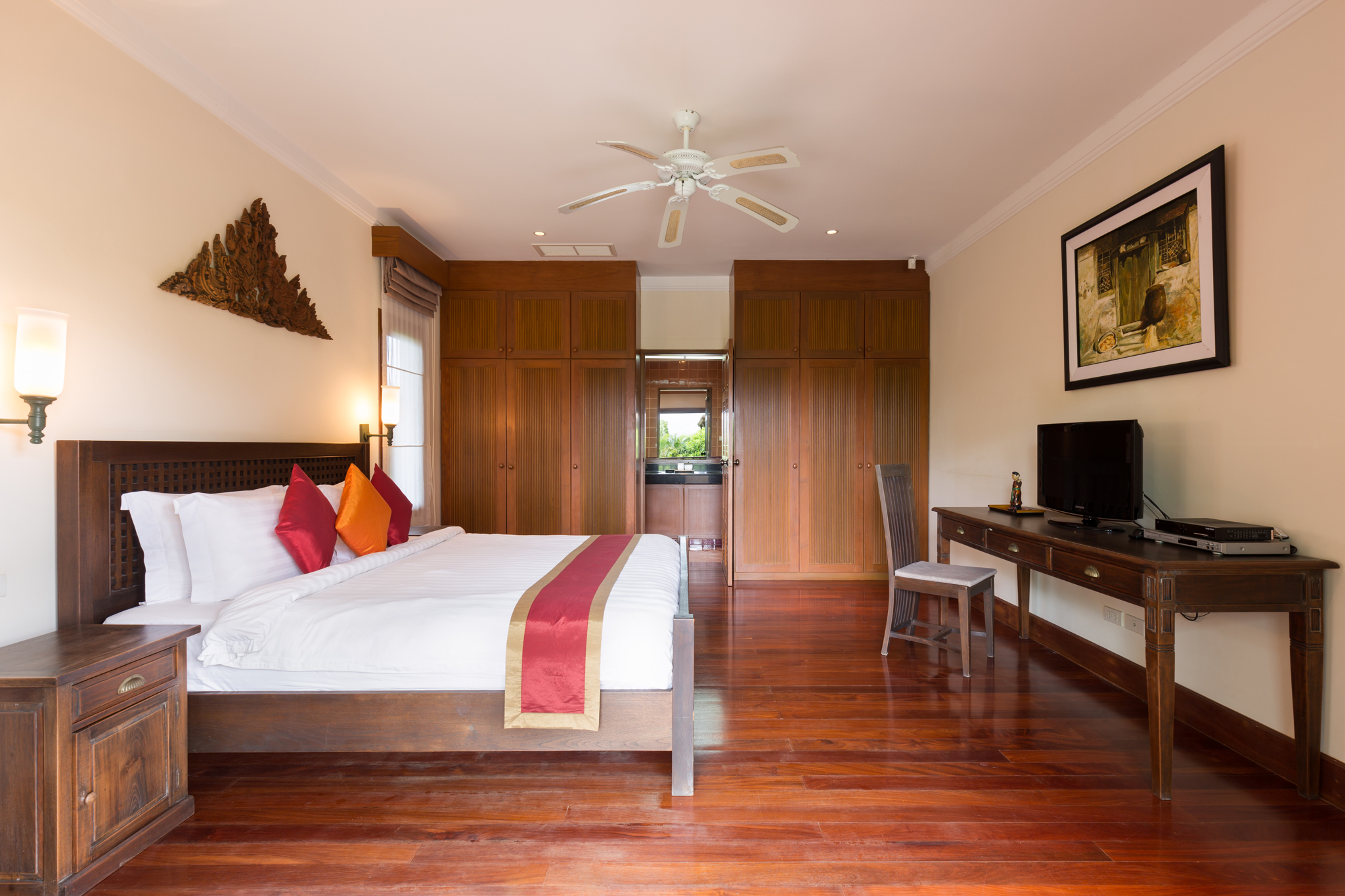 6 BEDROOM VILLA IN LAKEWOOD HILLS LAYAN (SUC-1088) image