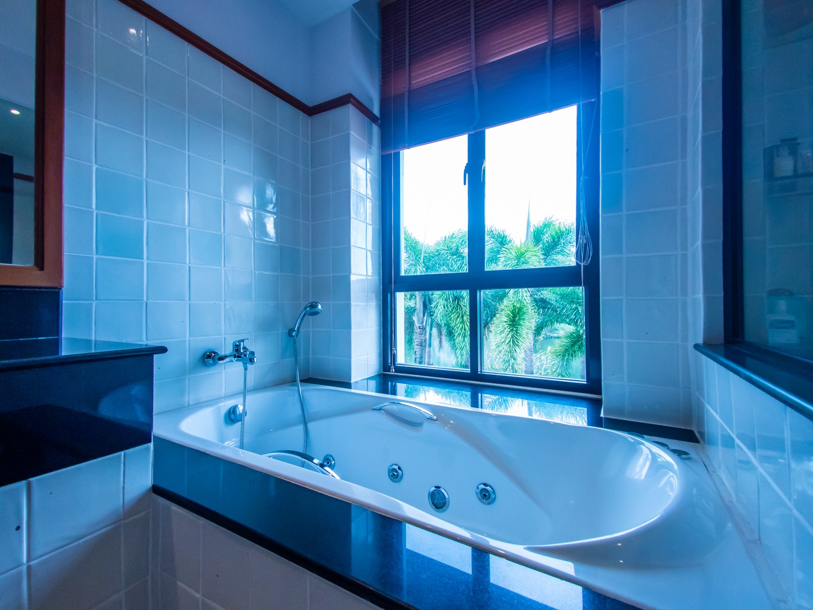 4BEDROOM POOL TOWNHOME IN LAGUNA COVE (SUC-1089) image