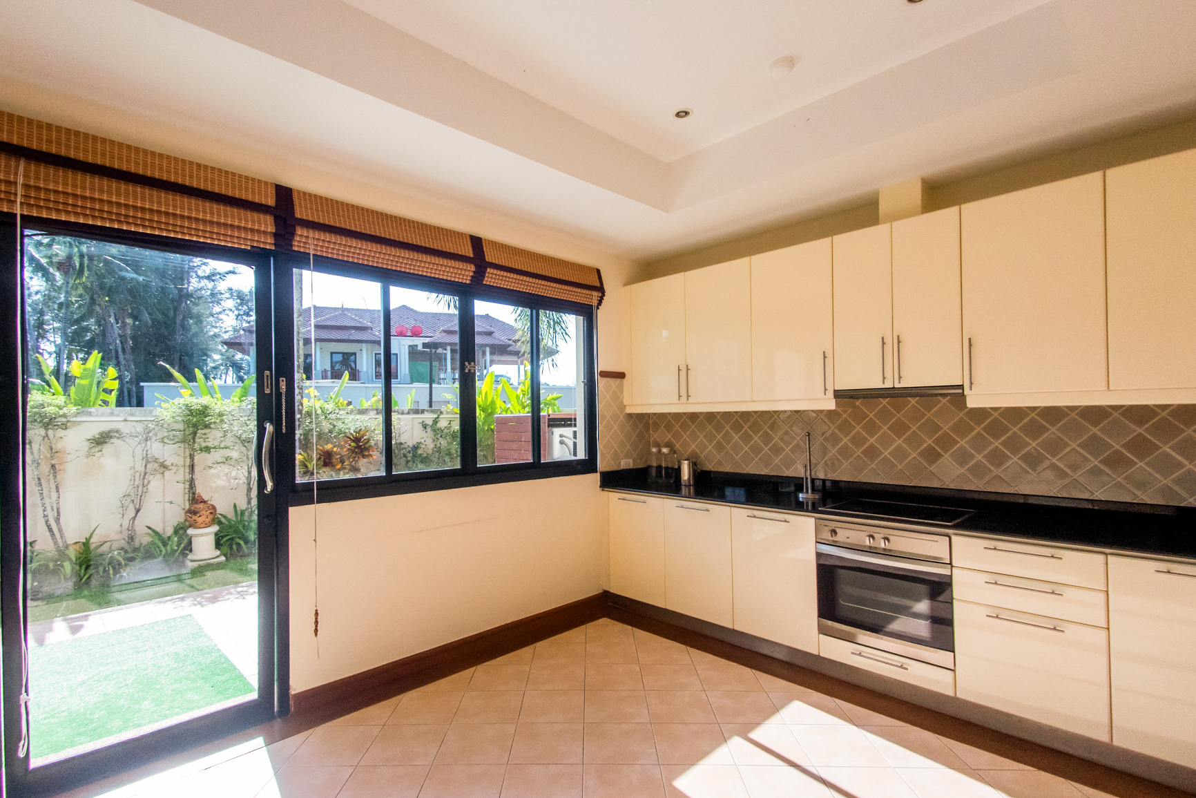 3BEDROOM SEMIDETACHED VILLA IN LAGUNA VISTA (SUC-1091) image