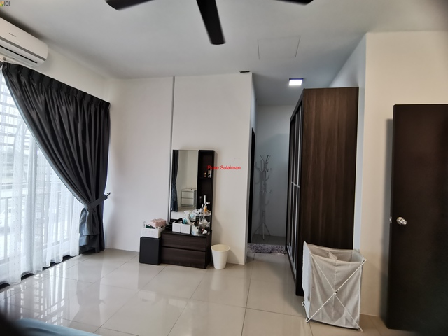 Double Storey Corner House Taman Saujana KLIA Kota Warisan Sepang  image