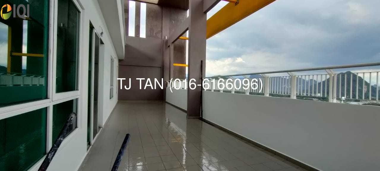 D'Festivo Residence image