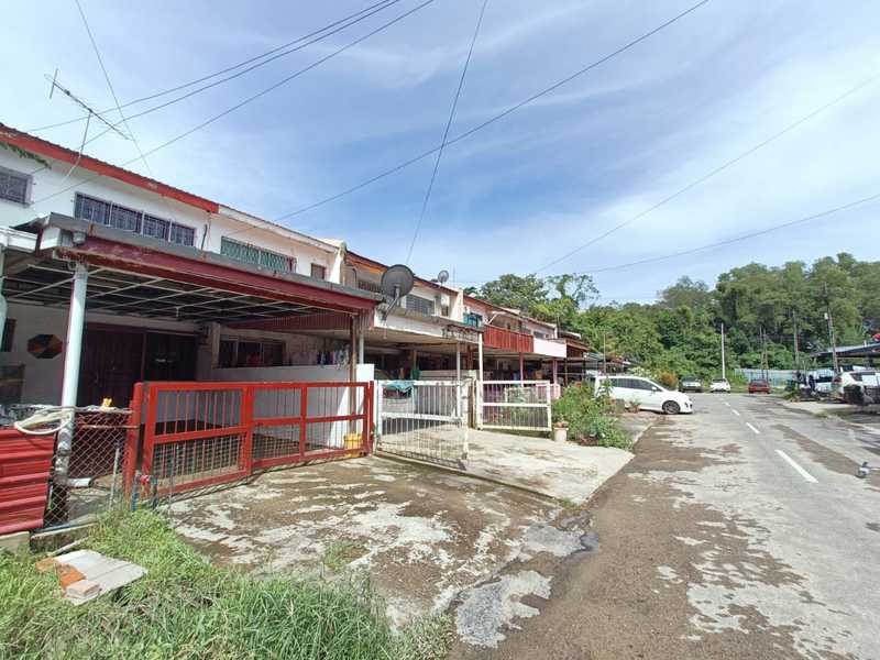 Menggatal Taman Wijaya park Double Srorey Terrace House For Sale IQI