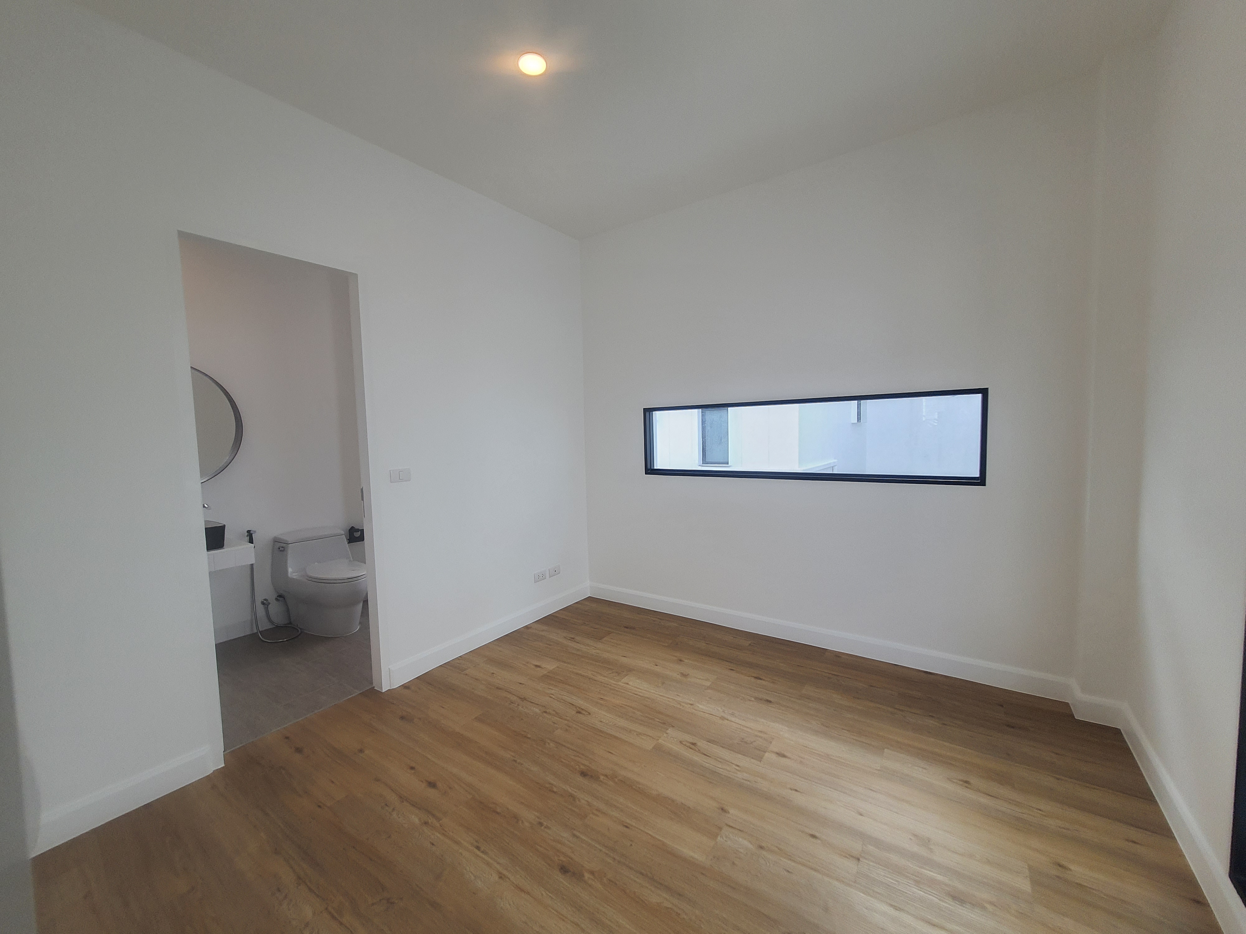 Japanese Loft Home In Koh Keaw (SUP-1095) image