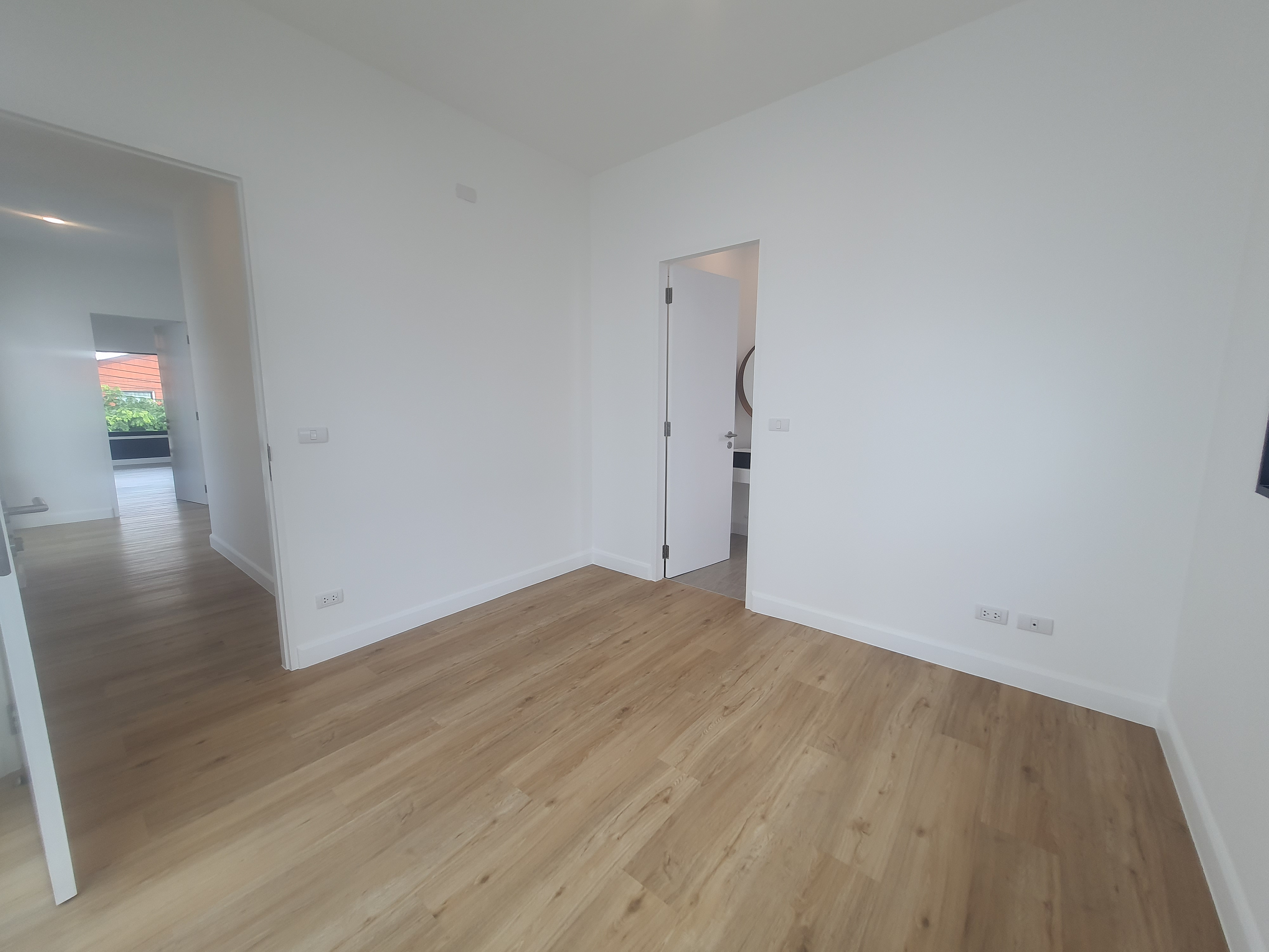 Japanese Loft Home In Koh Keaw (SUP-1095) image