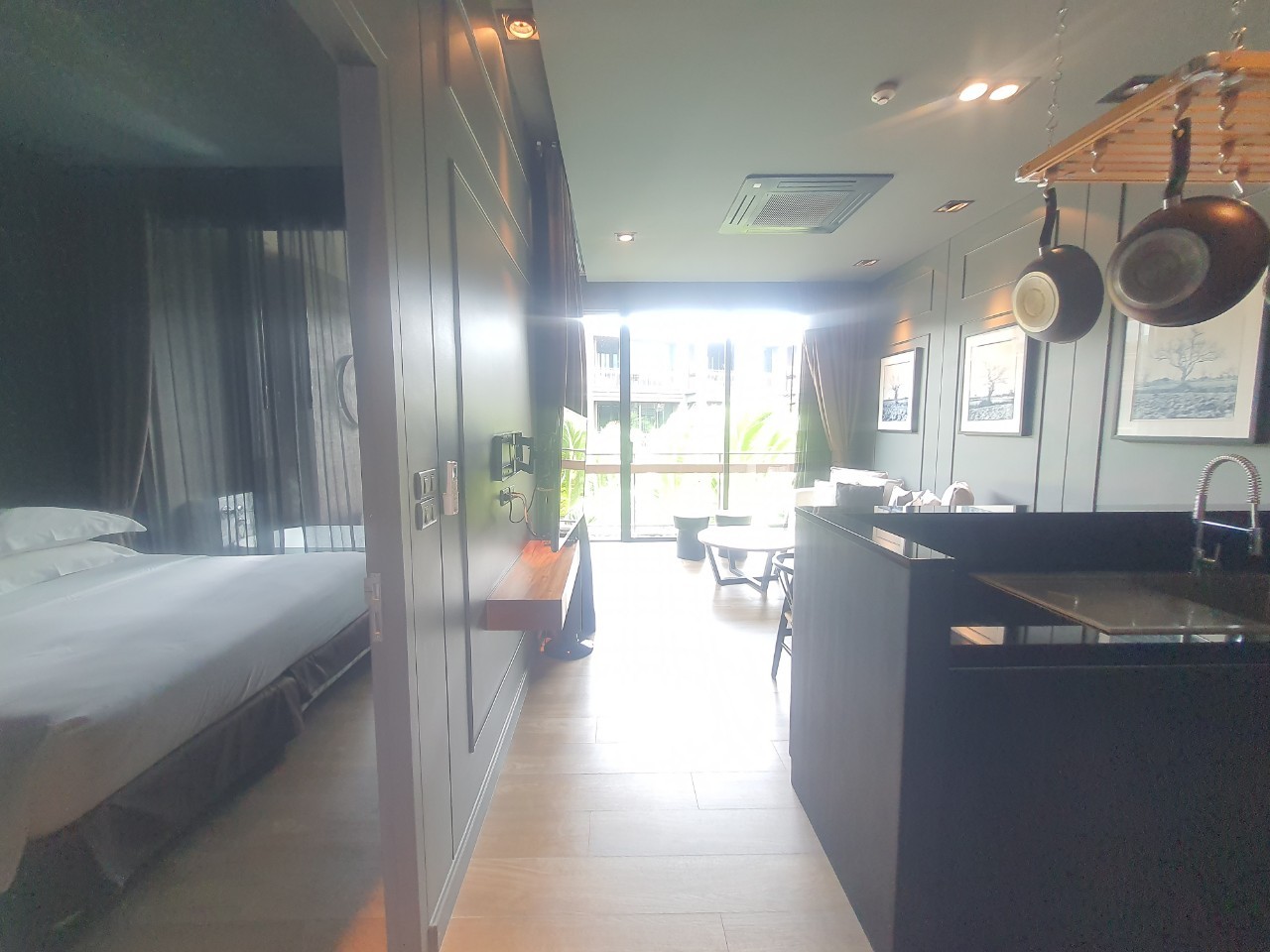 Contemporary comfort classic architecture in Saturdays Residence (SUC-1096) image