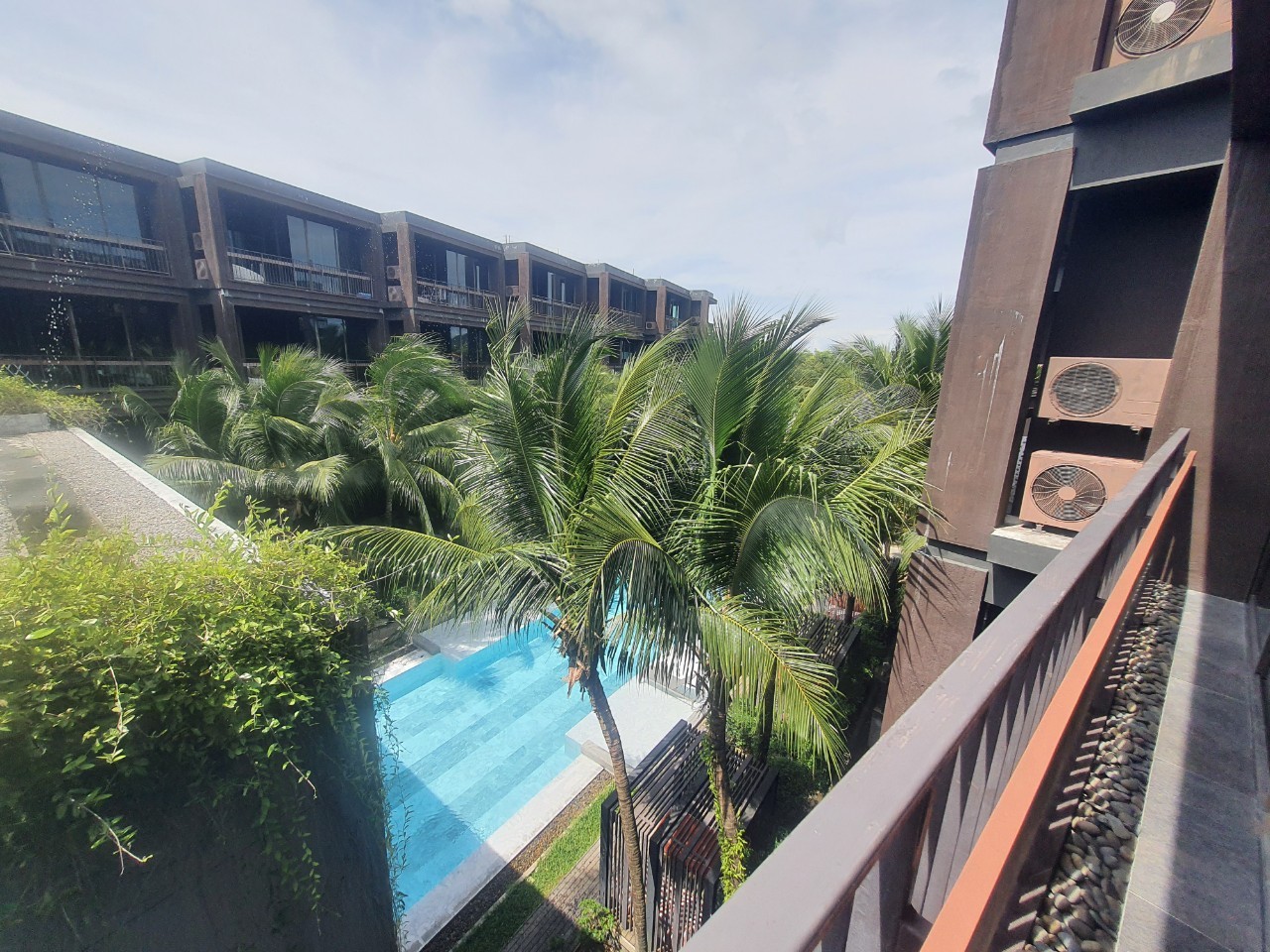 Contemporary comfort classic architecture in Saturdays Residence (SUC-1096) image