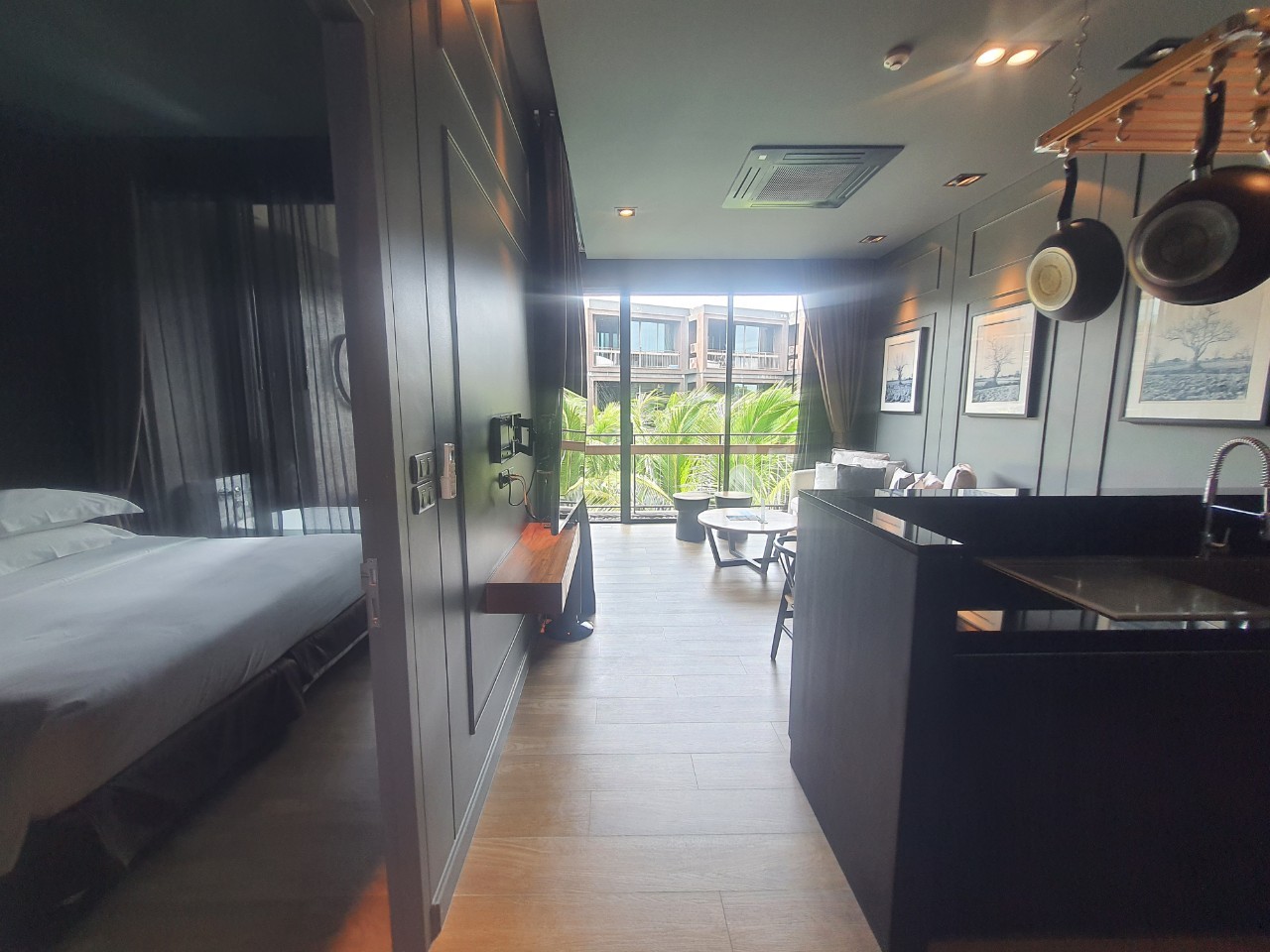 Contemporary comfort classic architecture in Saturdays Residence (SUC-1096) image