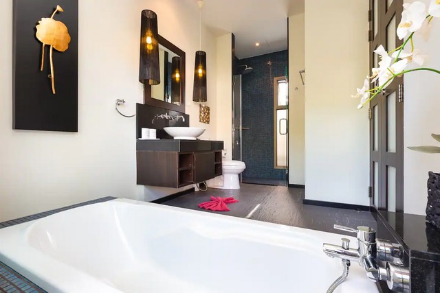 Modern oriental-style 2 Bedroom pool villa (SUC-1098) image