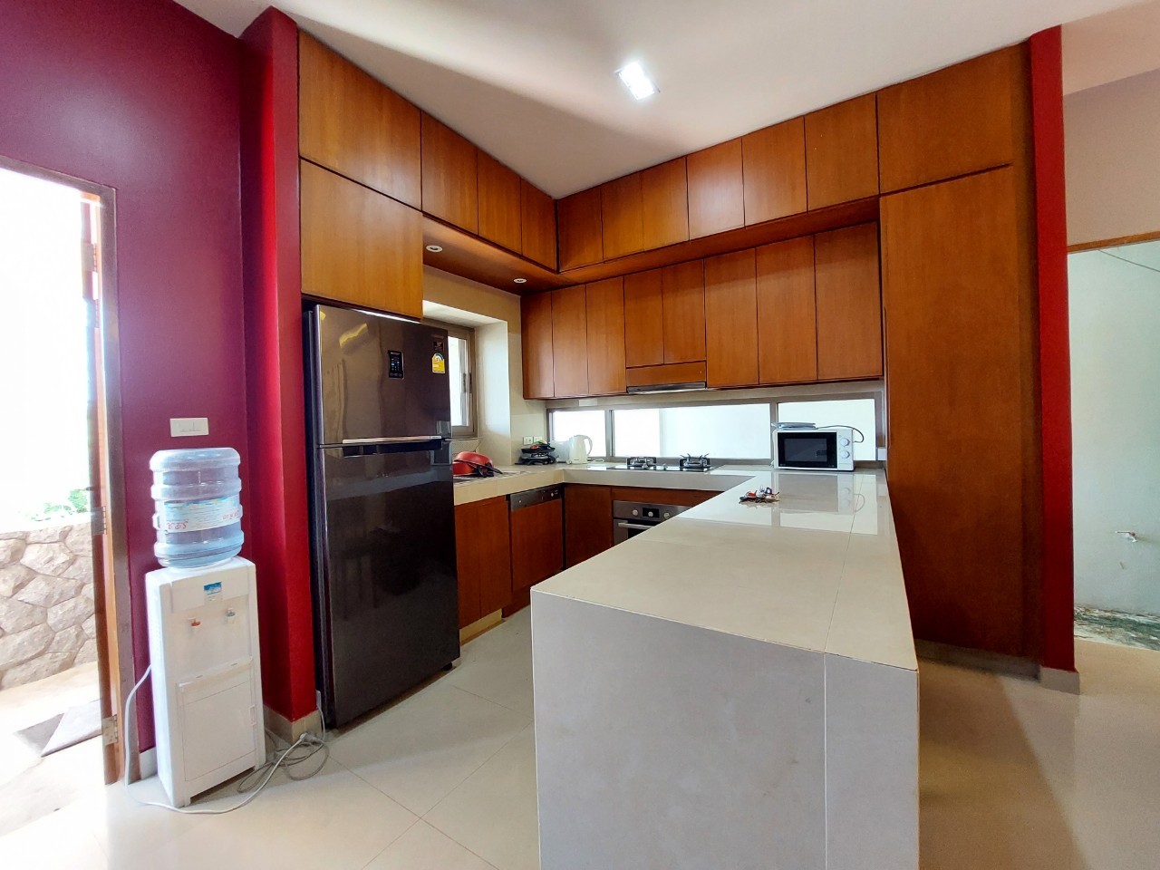 Tropical Tastefully Furnished 5 Bedroom Villa (SUC-1101) image