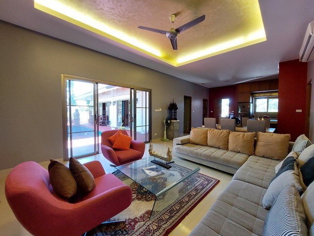 Tropical Tastefully Furnished 5 Bedroom Villa (SUC-1101) image