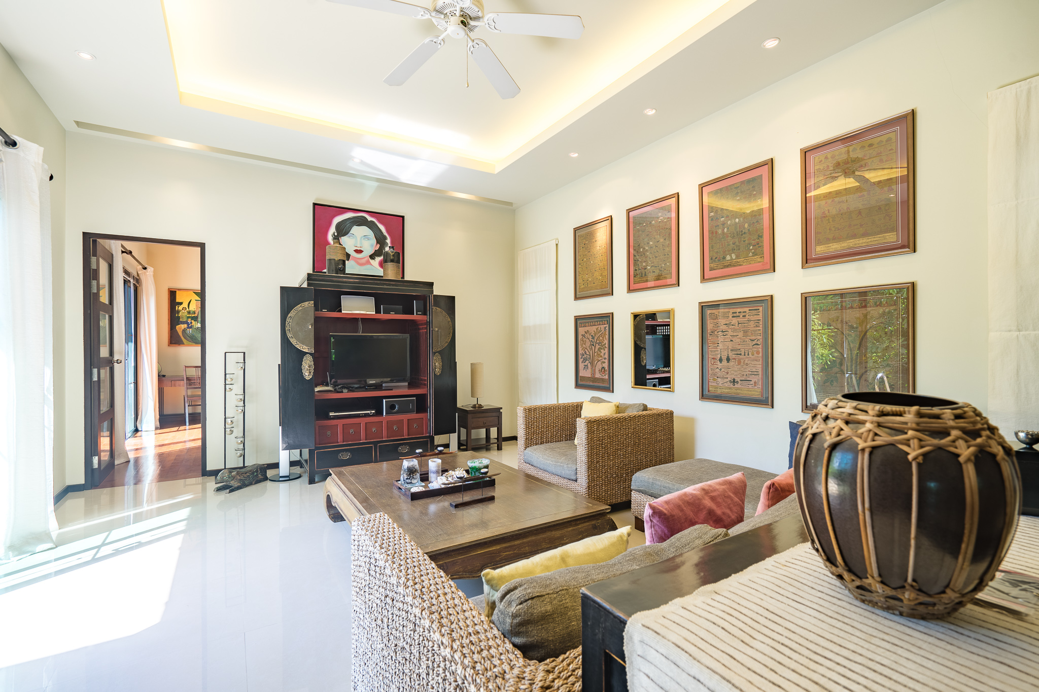 Tropical villa overlooking the hills of Nai Harn (SUC-1102) image