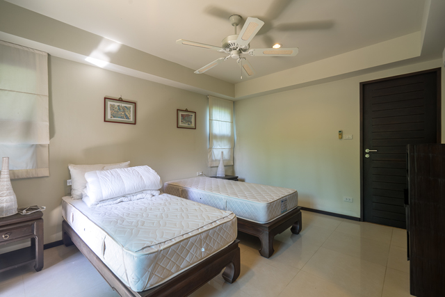 Tropical villa overlooking the hills of Nai Harn (SUC-1102) image
