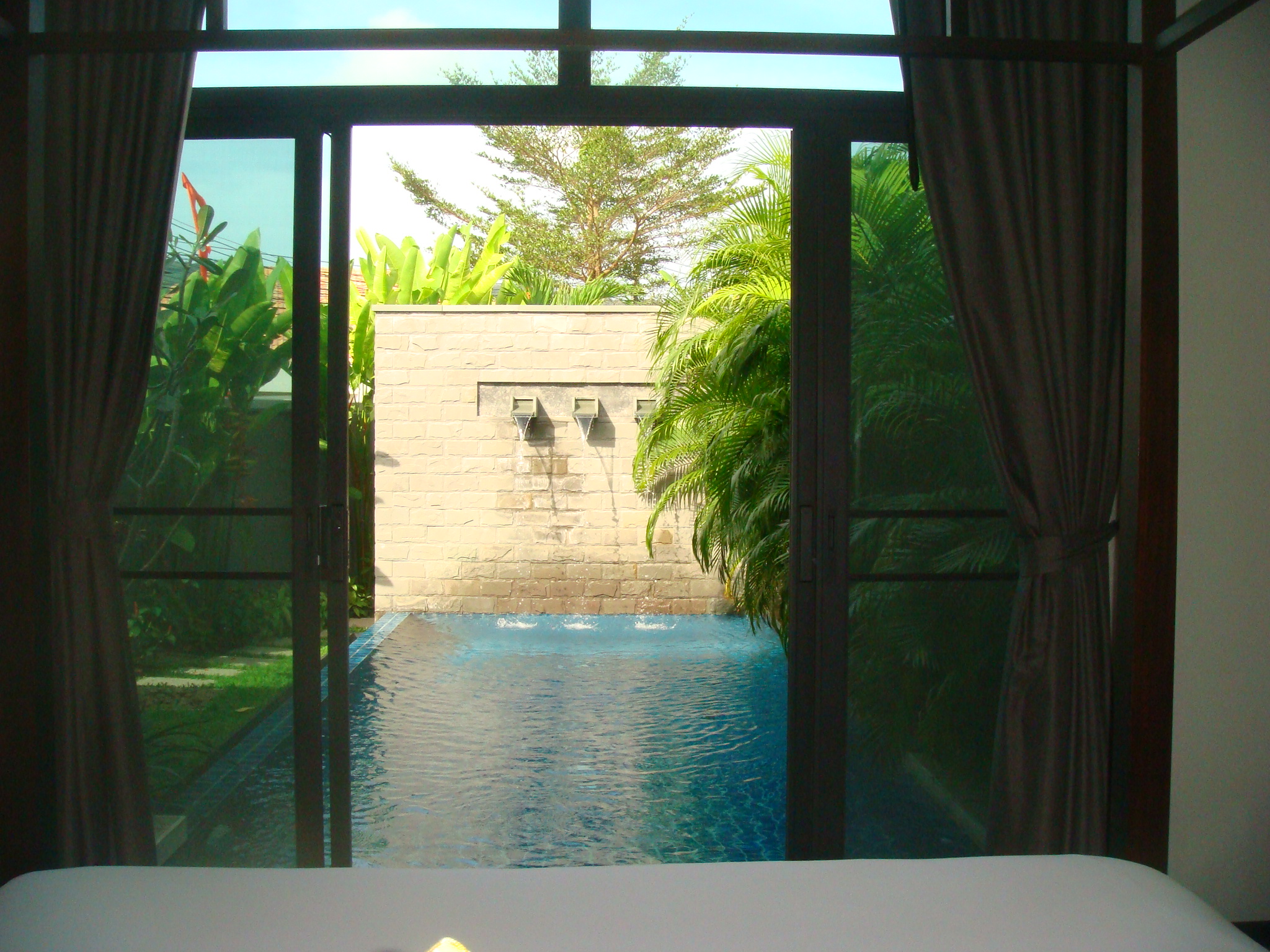 A ready to move-in, a modern 2 bedrooms villa (SUC-1103) image