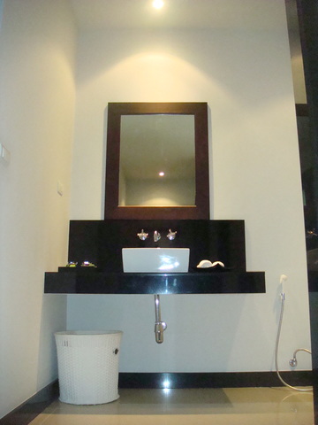 A ready to move-in, a modern 2 bedrooms villa (SUC-1103) image