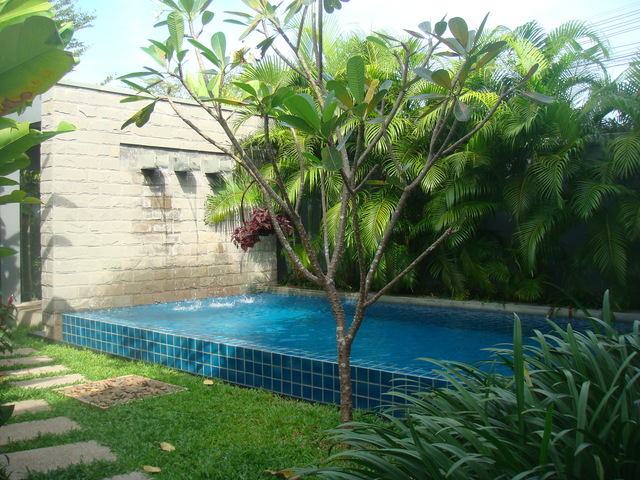 A ready to move-in, a modern 2 bedrooms villa (SUC-1103) image