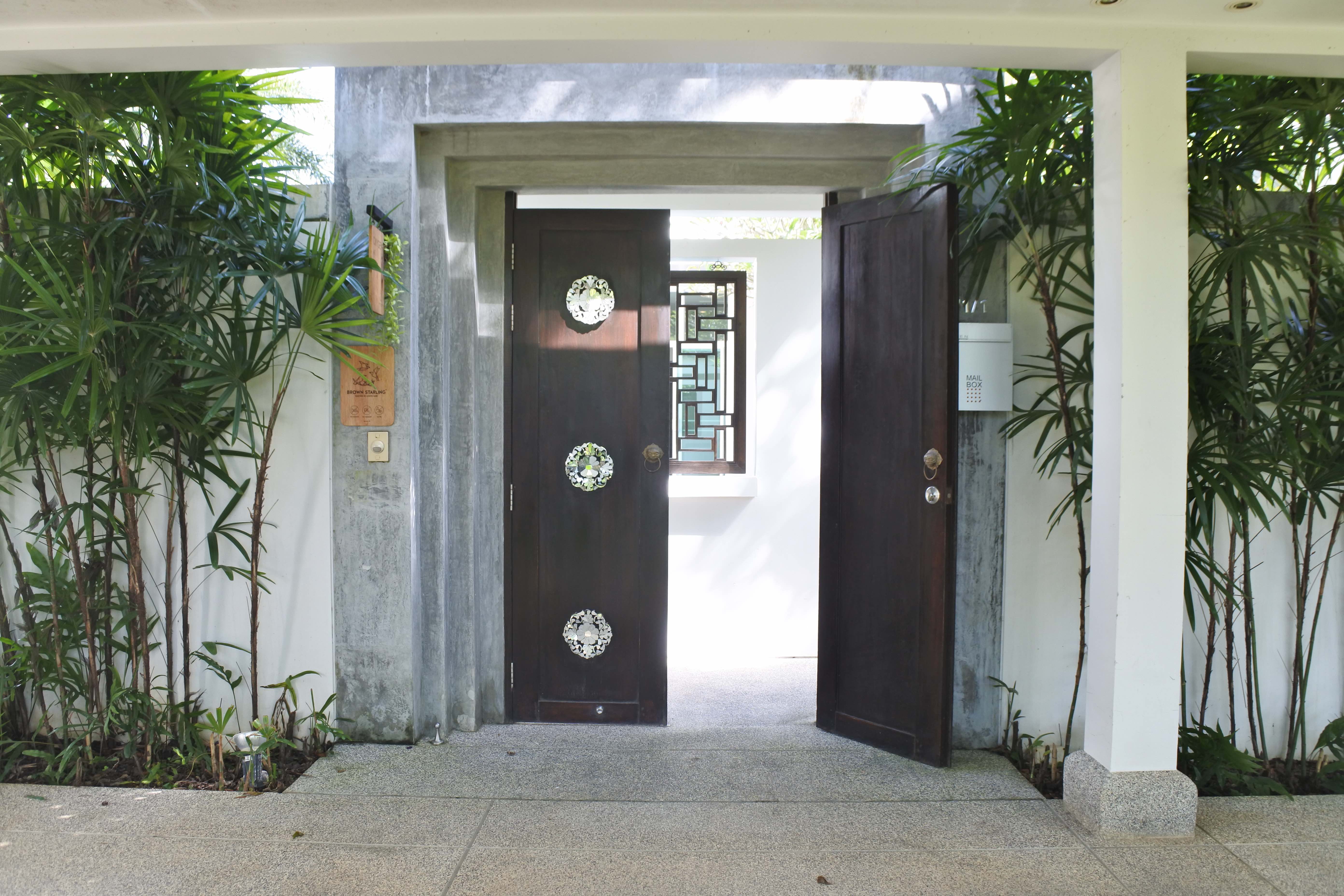 Price reduced from 13,500,000 THB spacious 3 bedrooms duplex condominium (SUC-1110) image