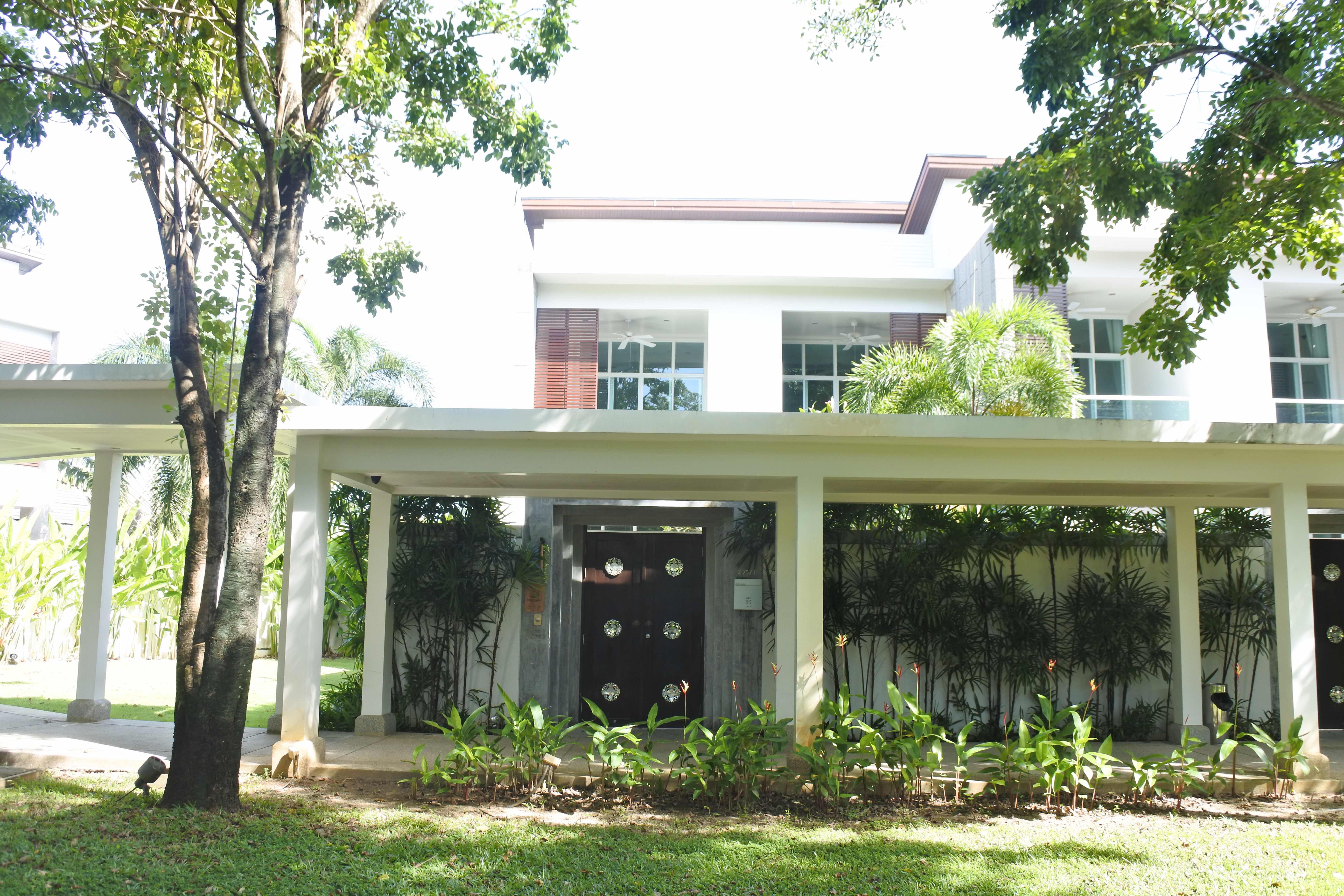 Price reduced from 13,500,000 THB spacious 3 bedrooms duplex condominium (SUC-1110) image