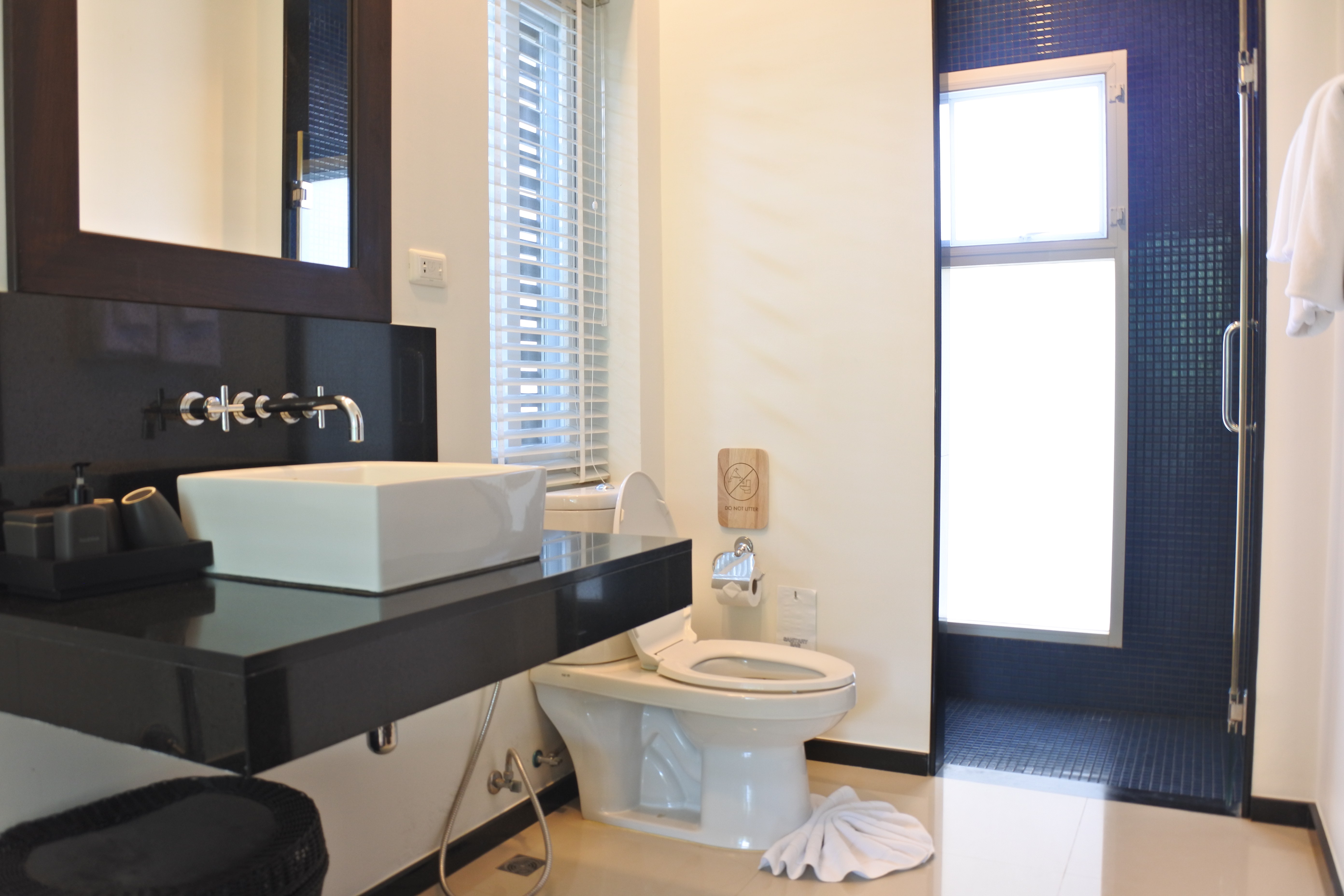 Price reduced from 13,500,000 THB spacious 3 bedrooms duplex condominium (SUC-1110) image