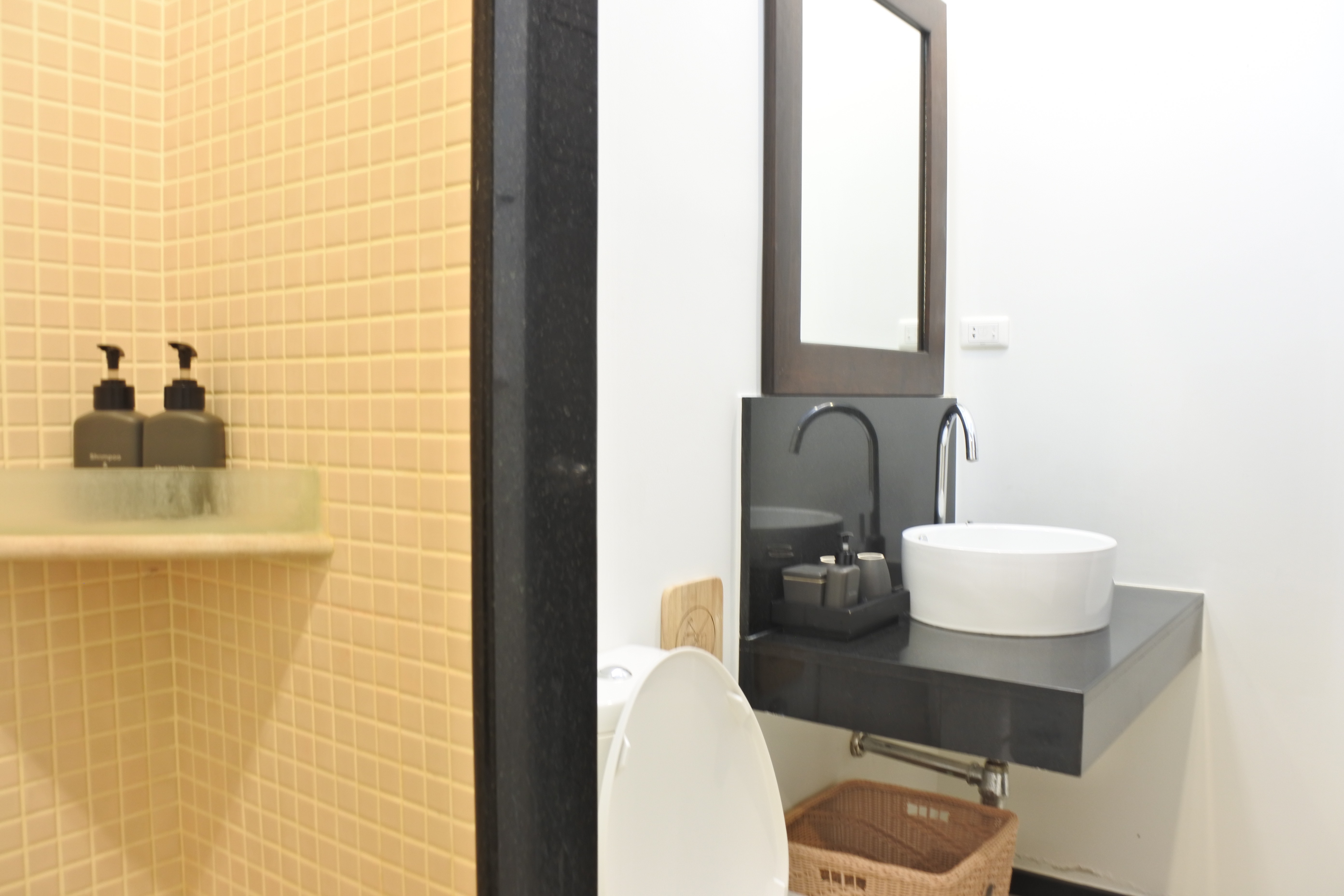 Price reduced from 13,500,000 THB spacious 3 bedrooms duplex condominium (SUC-1110) image