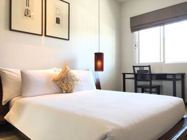 Well-appointed 3 bedrooms duplex condominium-style (SUC-1111) image