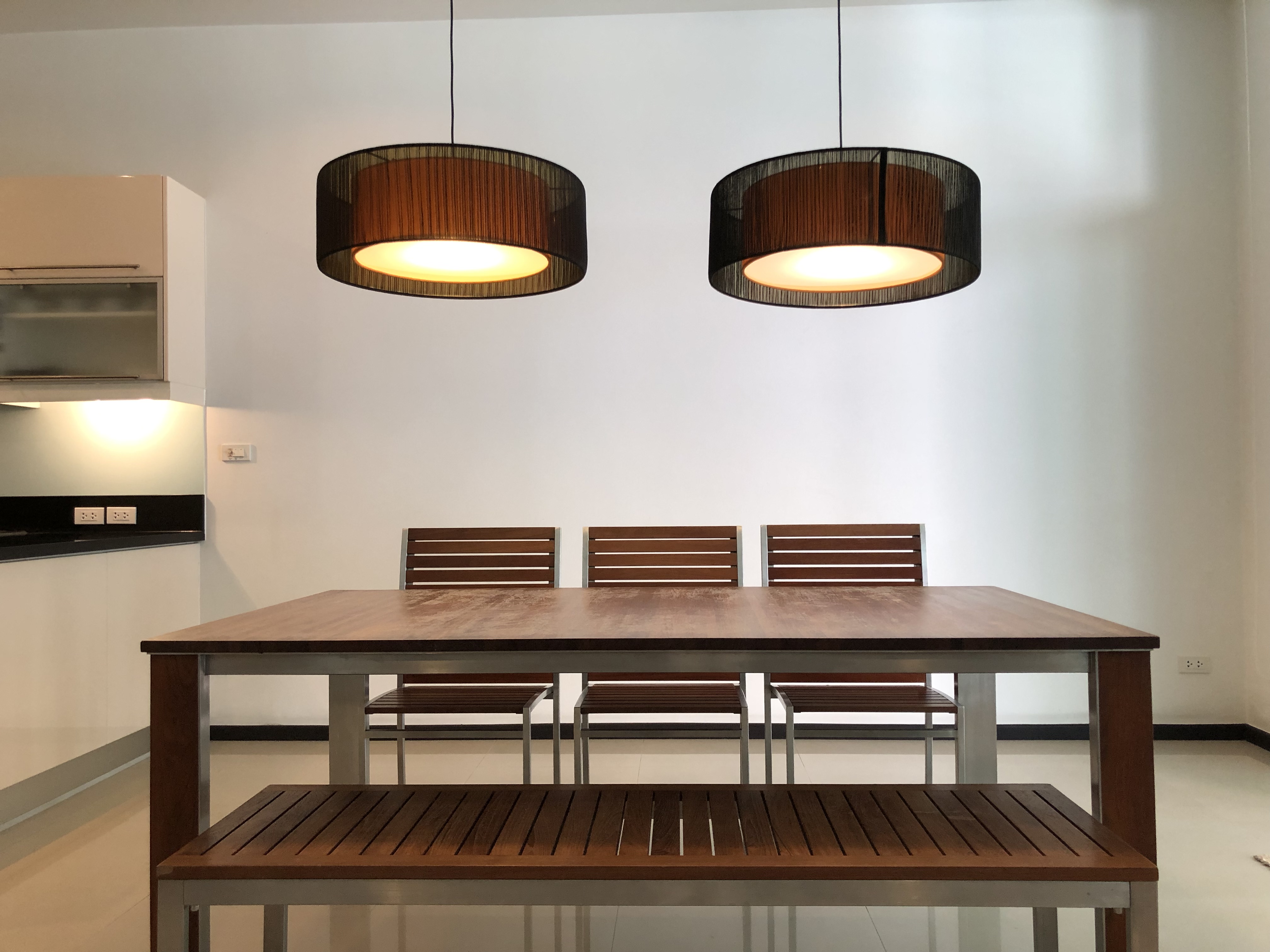 Well-appointed 3 bedrooms duplex condominium-style (SUC-1111) image