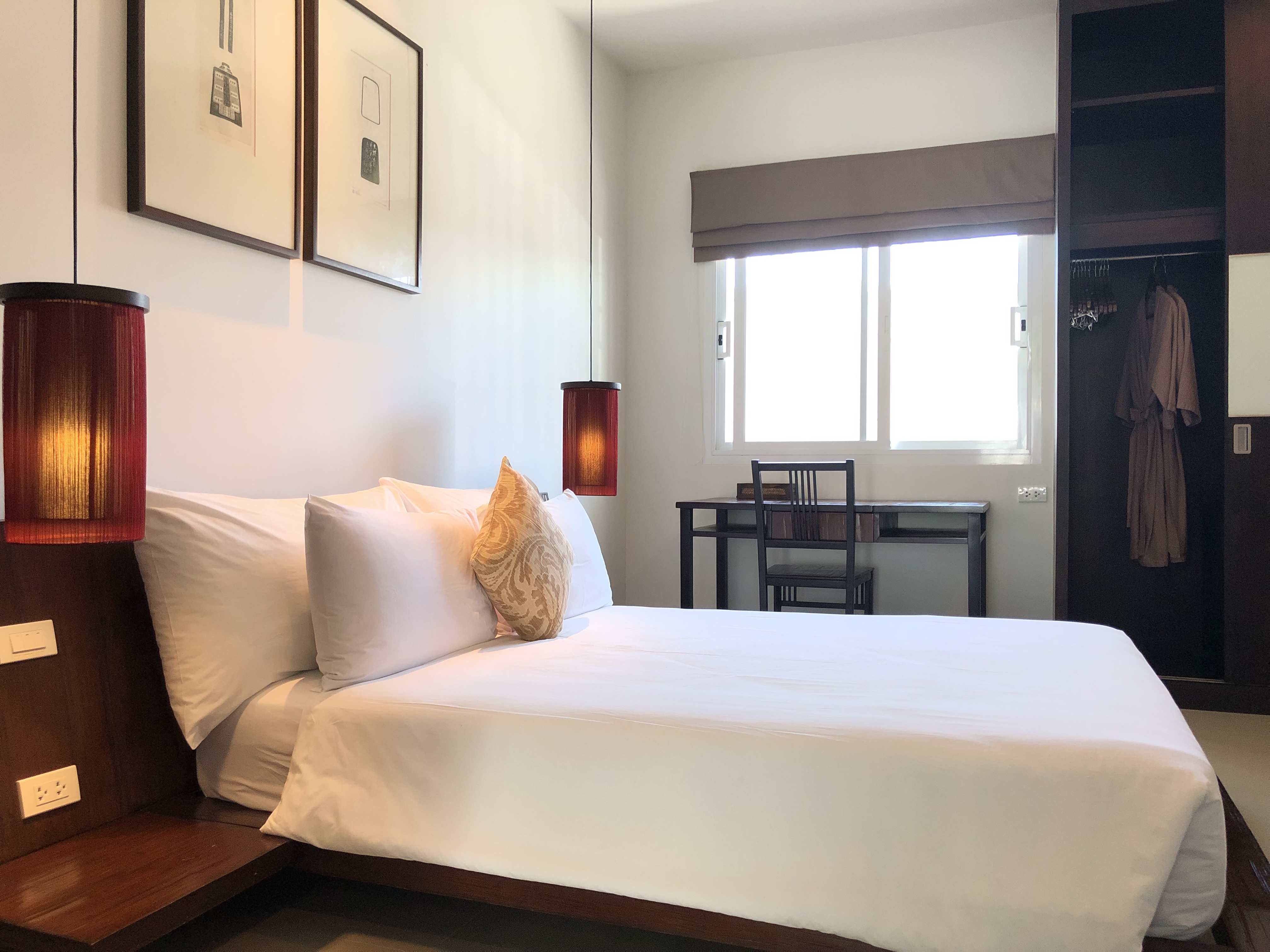 Well-appointed 3 bedrooms duplex condominium-style (SUC-1111) image