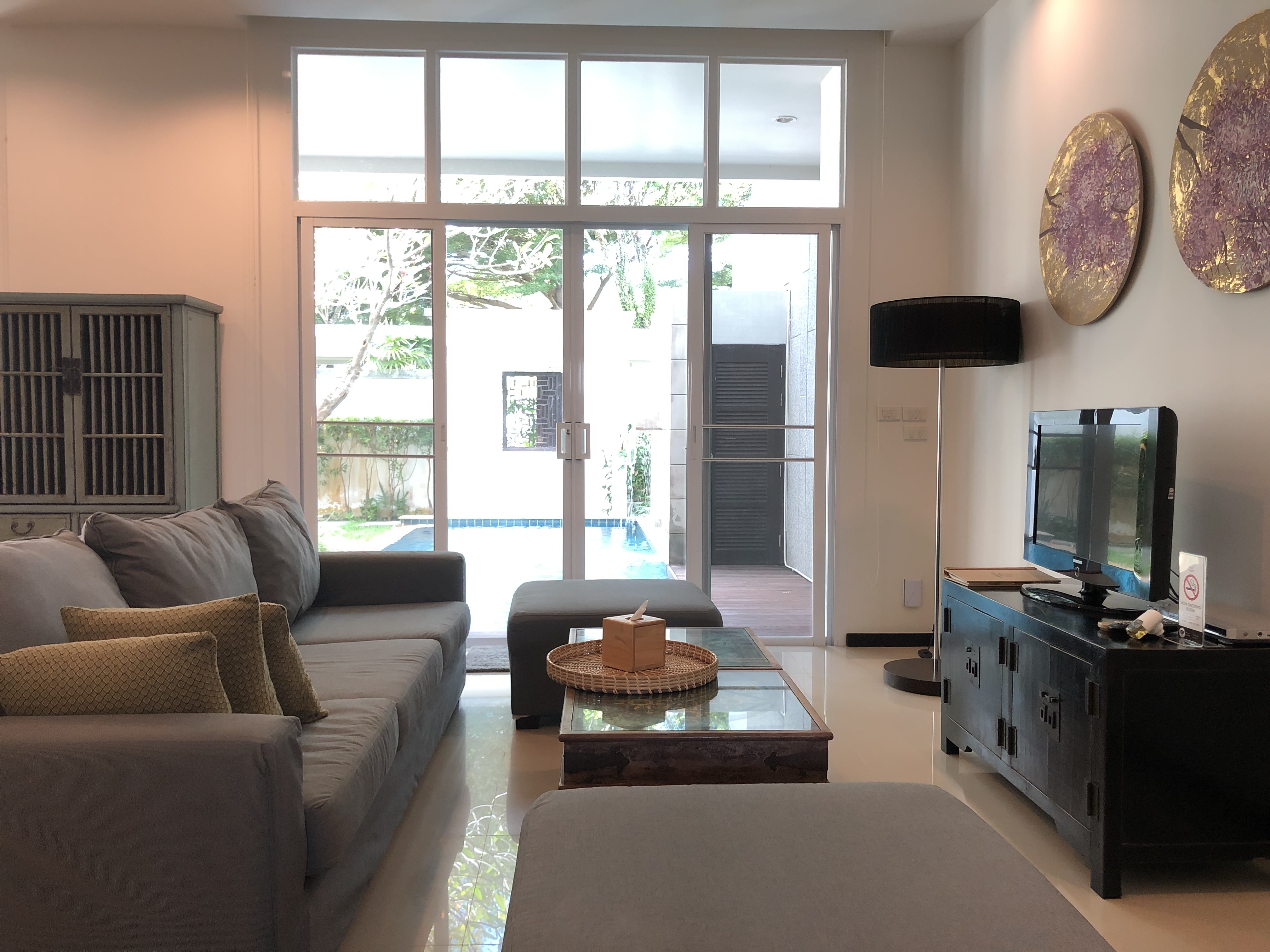 Modern comfort 3 bedrooms duplex condominium-style (SUC-1112) image