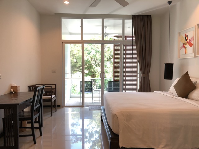 Modern comfort 3 bedrooms duplex condominium-style (SUC-1112) image