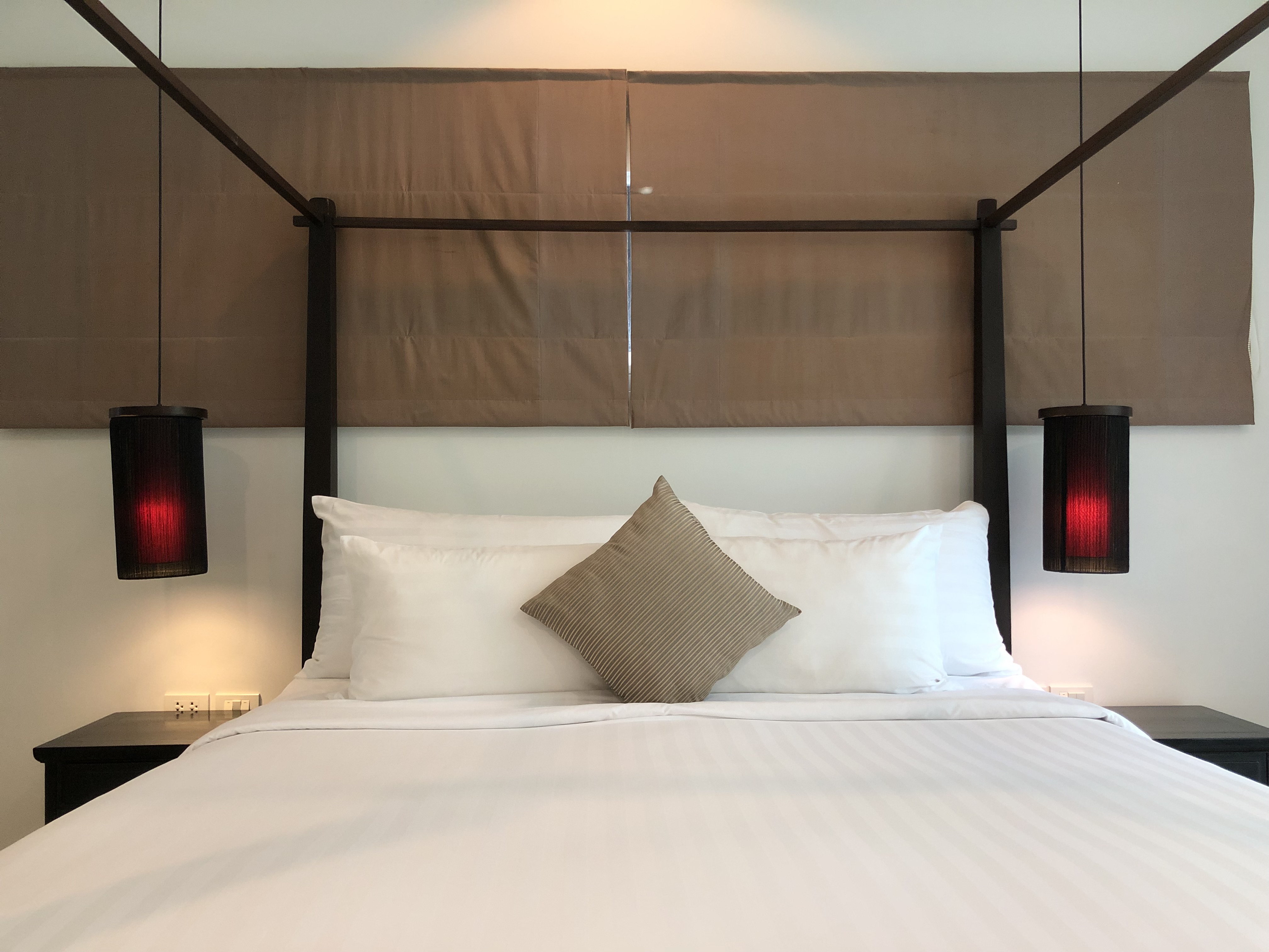 Modern comfort 3 bedrooms duplex condominium-style (SUC-1112) image