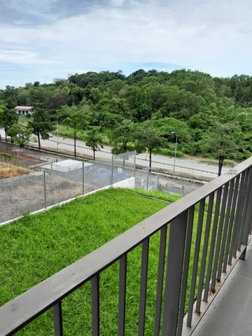 2.5 STOREY BUNGALOW IN BUKIT MERTAJAM , EXCLUSIVE AREA, GATED AND GUARDED image