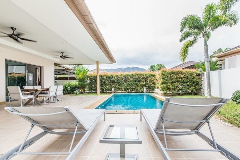 Pool Villa 2 Bedrooms in Bangtao Beach (SU342)