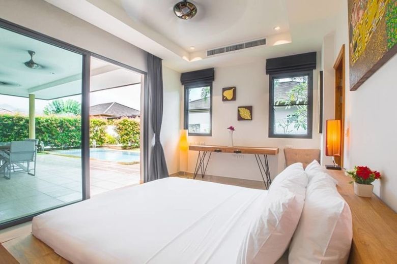 Pool Villa 2 Bedrooms in Bangtao Beach (SU342) image