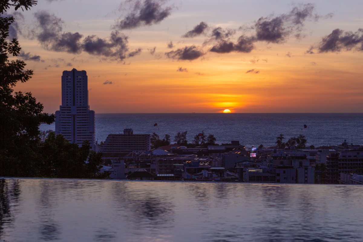 Facing west across the center of patong bay Villa Yoosook (SUC-1118) image