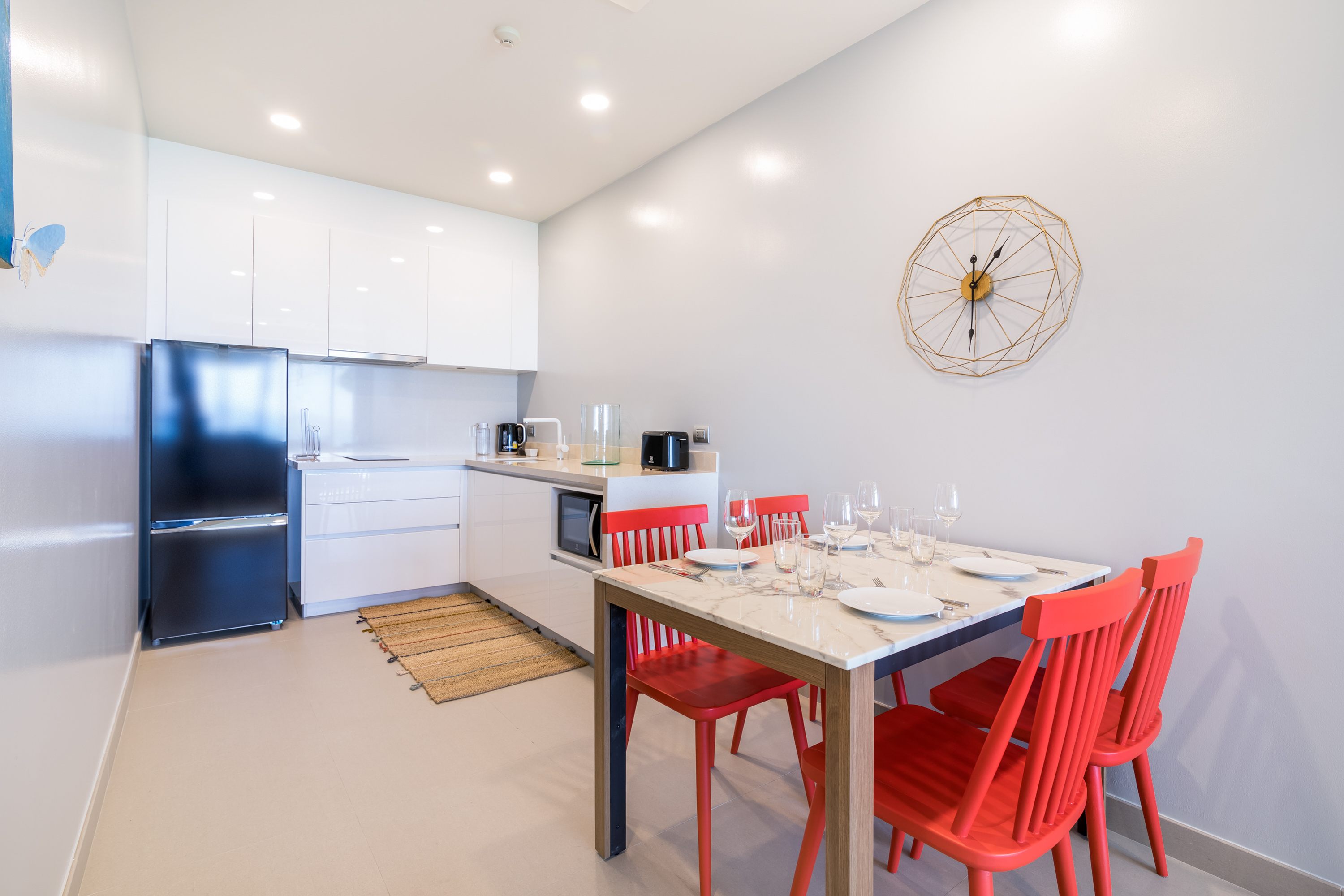 Sea View Condominiums overlooking Surin Bay (SUC-1120) image