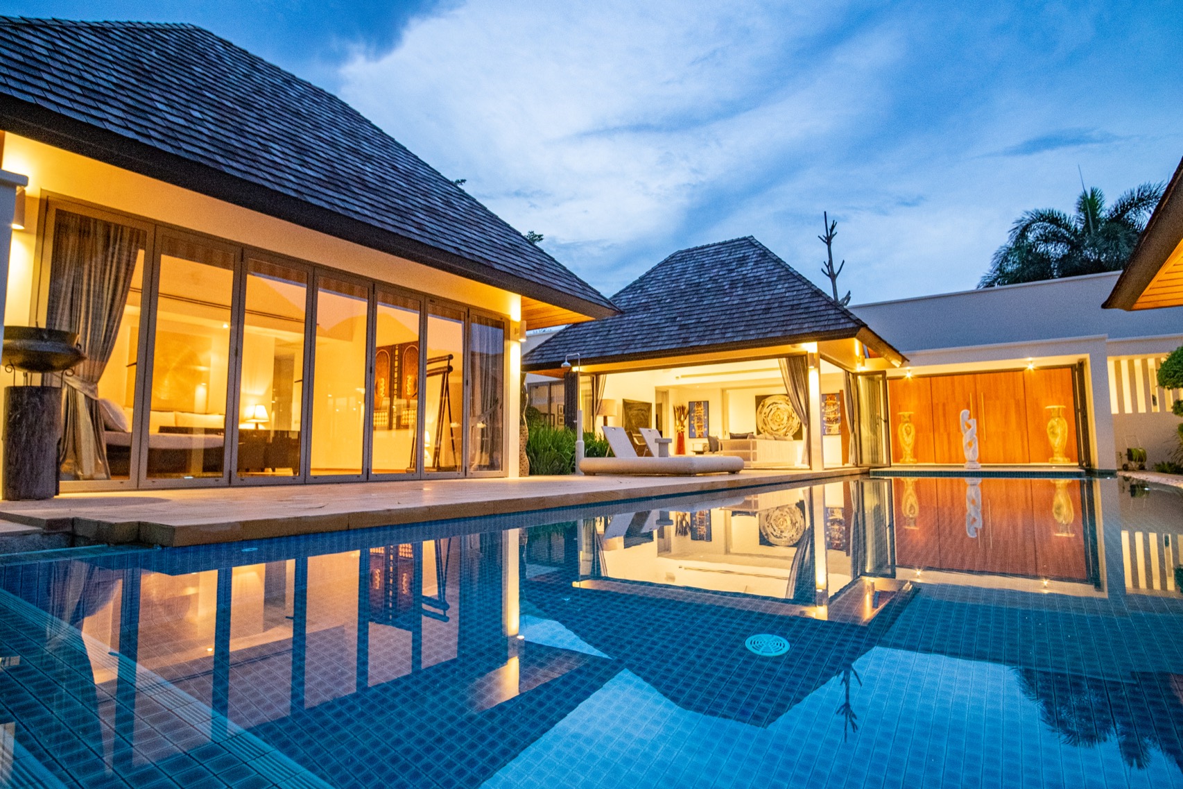 Luxury villa amidst spaciously lush tropical gardens (SUC-1122) image