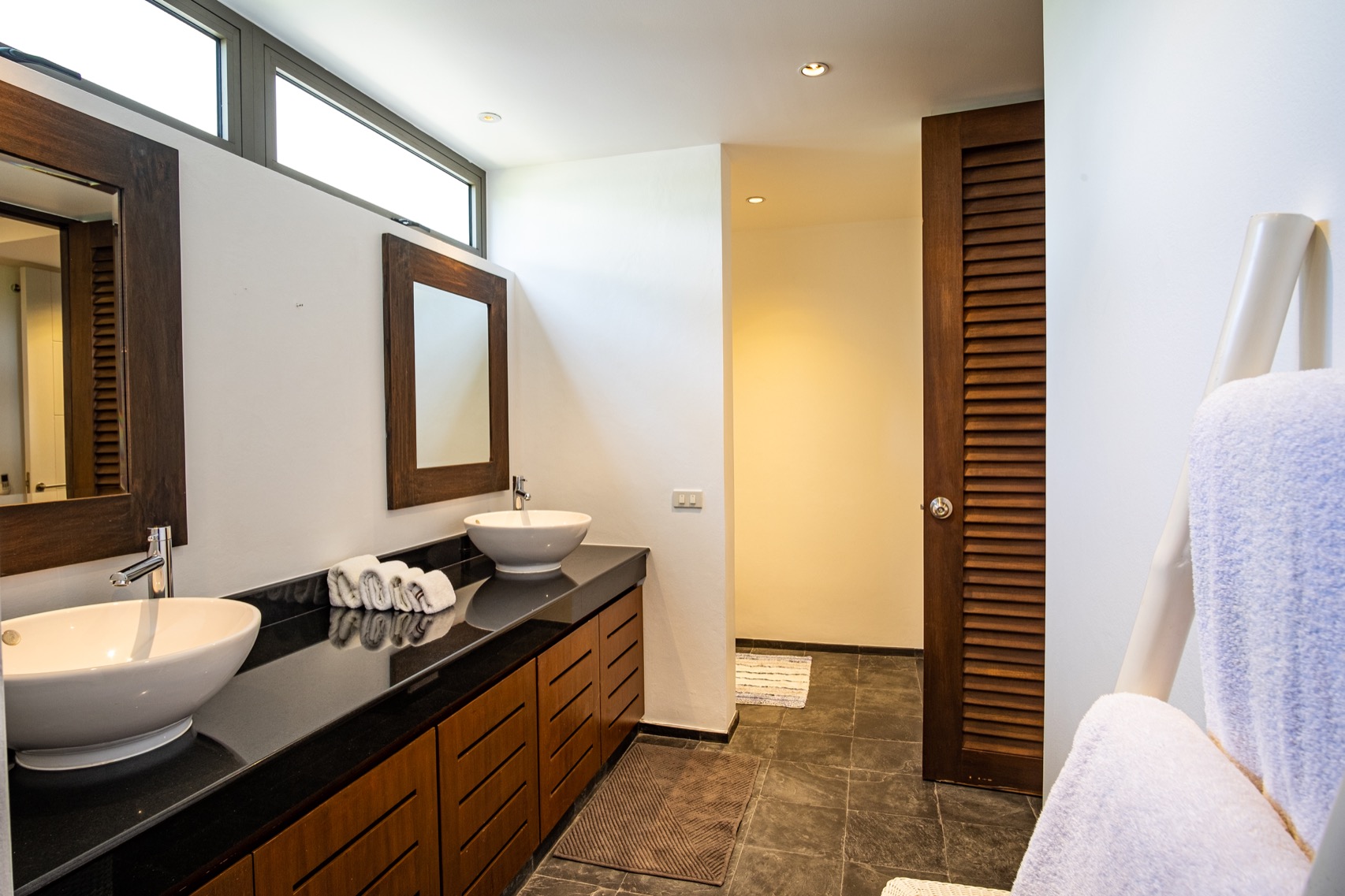 Luxury villa amidst spaciously lush tropical gardens (SUC-1122) image