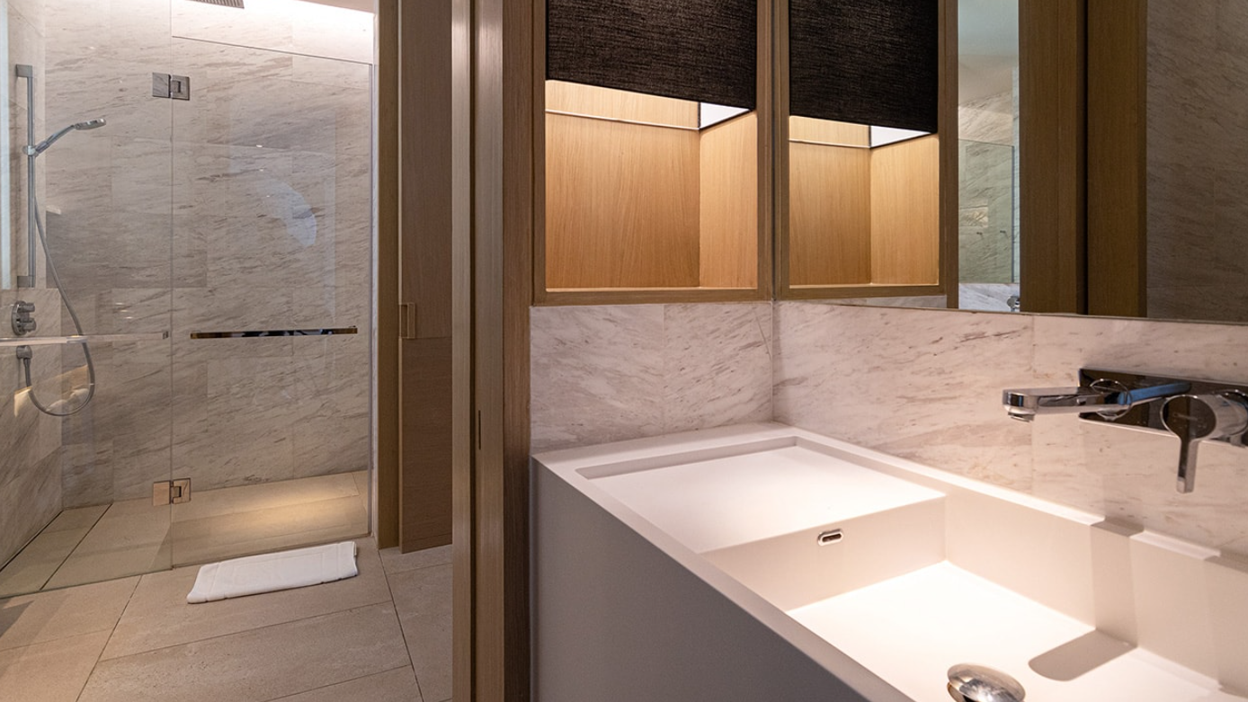 HOTEL MANAGED BEACHFRONT CONDOMINIUM IN KAMALA BEACH (SUP-1124) image