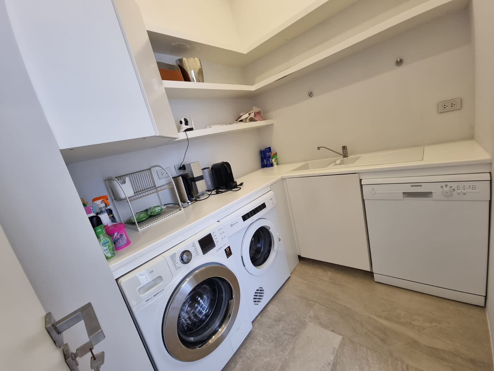 Modern 4 bedroom pool villa in pasak (SUD-1127) image