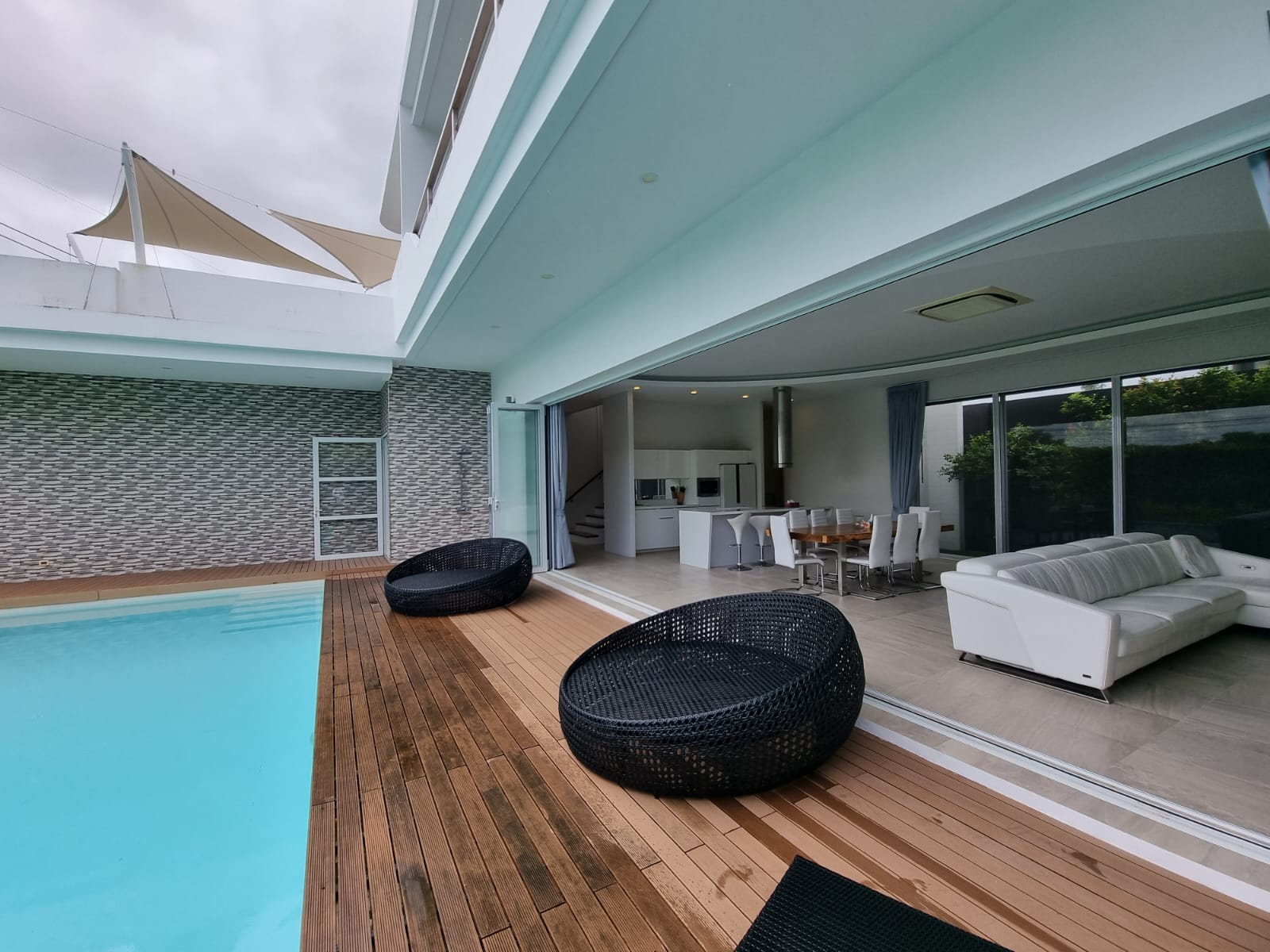 Modern 4 bedroom pool villa in pasak (SUD-1127) image