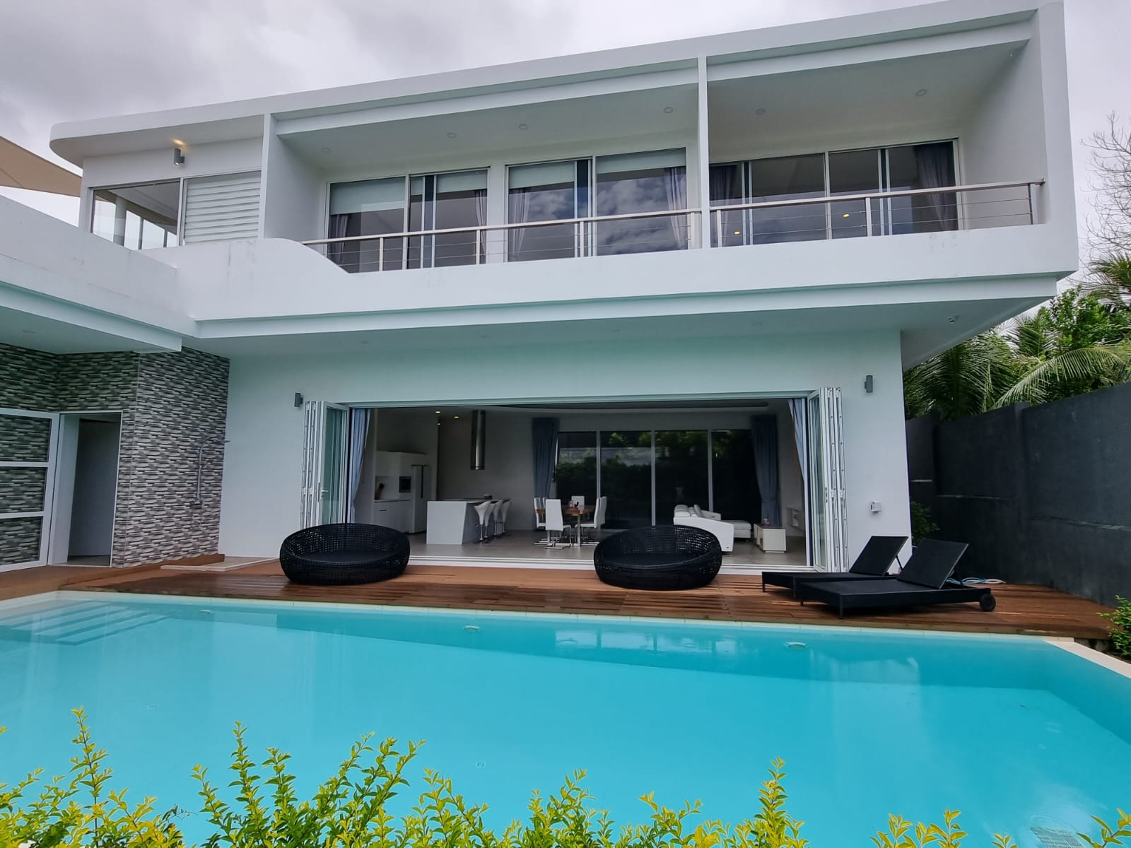 Modern 4 bedroom pool villa in pasak (SUD-1127) image