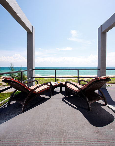 Absolute Beachfront Villa in Maikhao,Phuket (SUD-1133) image