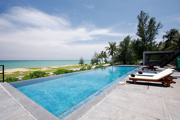 Absolute Beachfront Villa in Maikhao,Phuket (SUD-1133) image