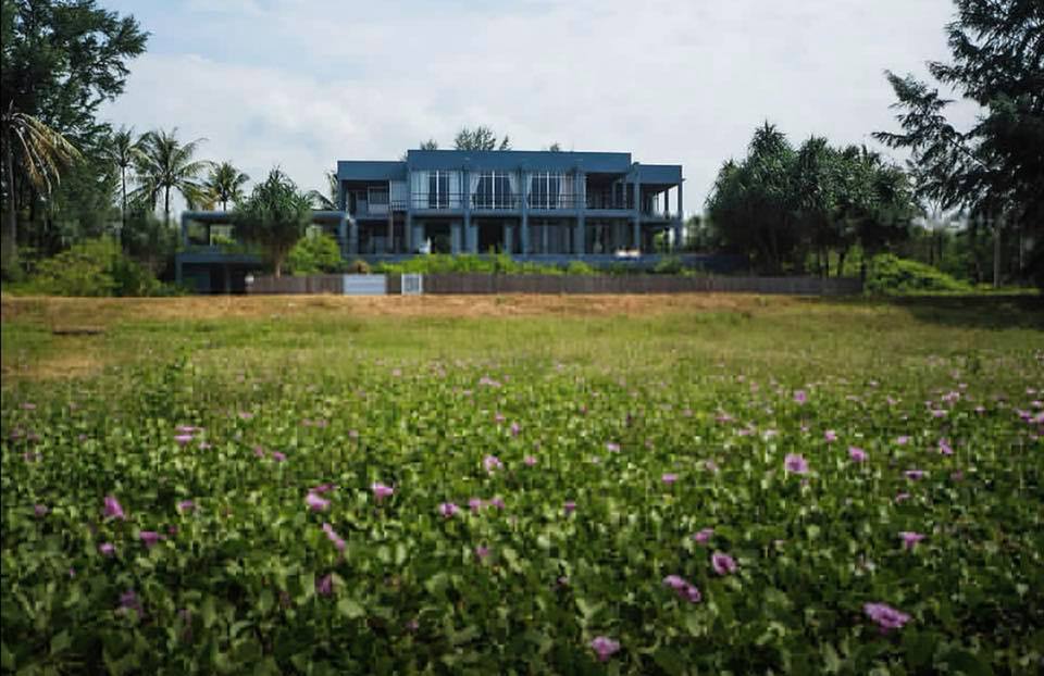 Absolute Beachfront Villa in Maikhao,Phuket (SUD-1133) image