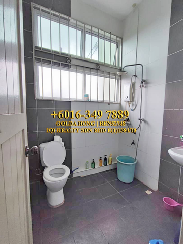 γFOR RENTγRiveria Kota Samarahan Partially Furnished Double Storey Terrace Intermediate House image