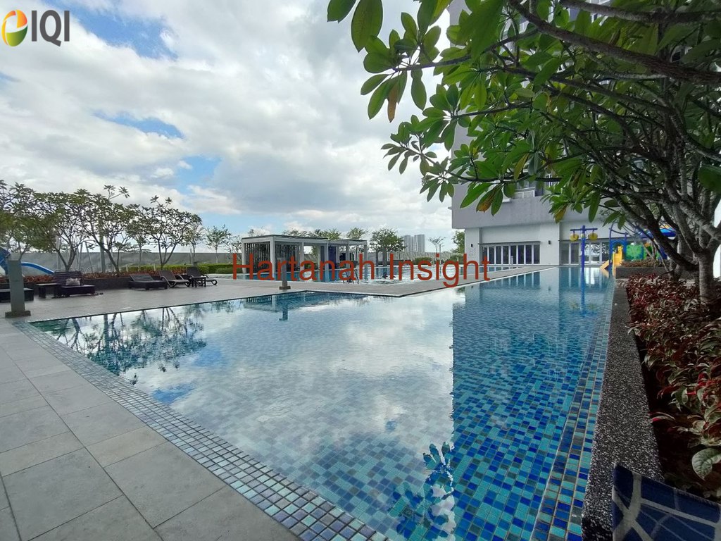 Aurora Residence Lakeside image