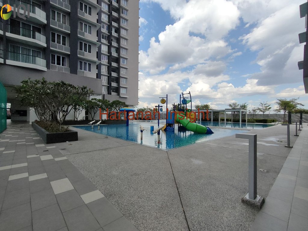 Aurora Residence Lakeside image