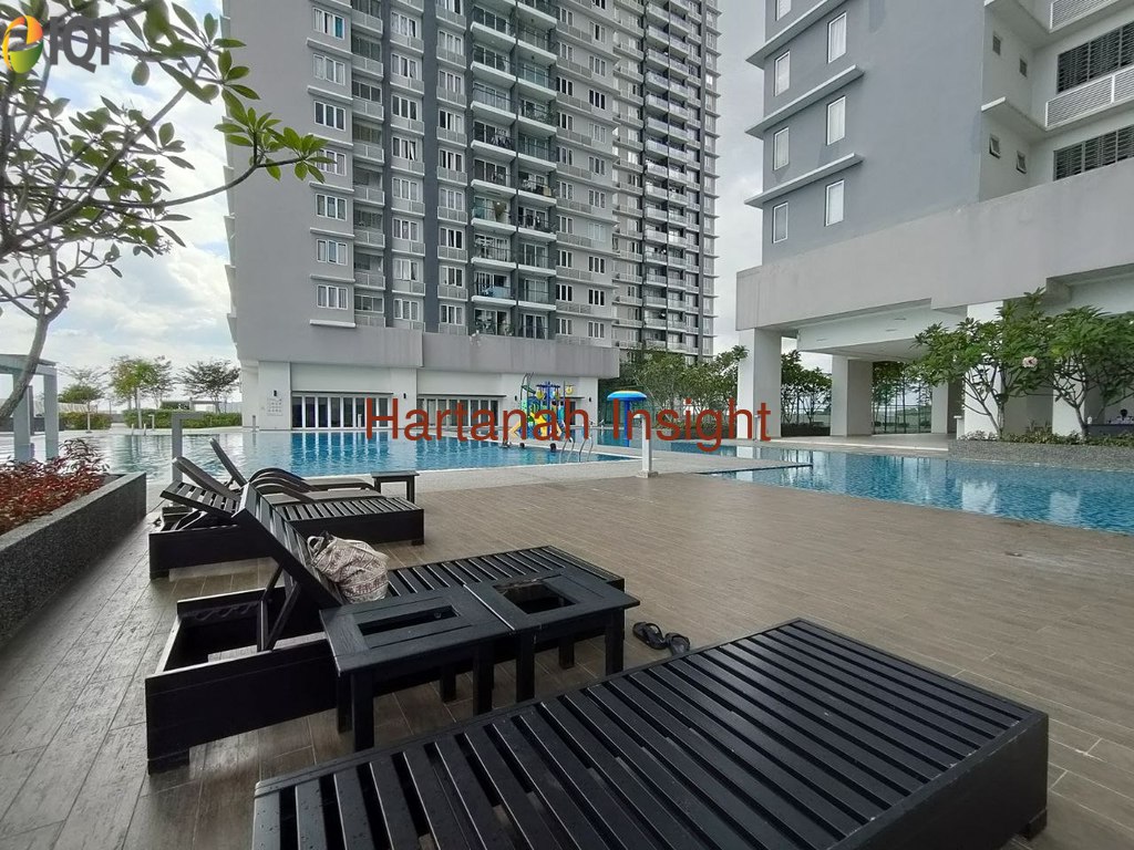 Aurora Residence Lakeside image