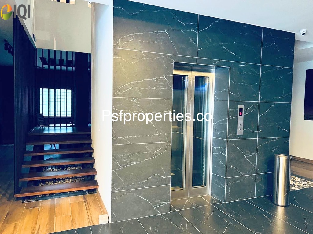 Bukit Jelutong Commercial Centre image